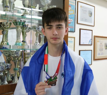 fotiou1.jpg