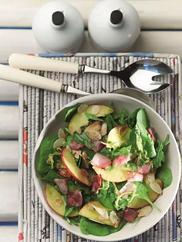 salata-spanaki-rodakina-mpeikon-amygdala-1.webp