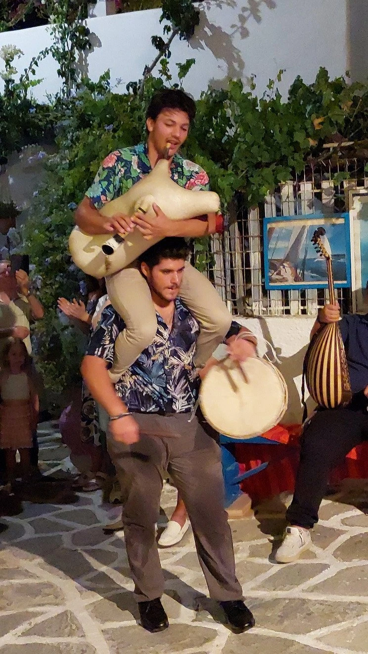 tsabouna-kav2.jpg