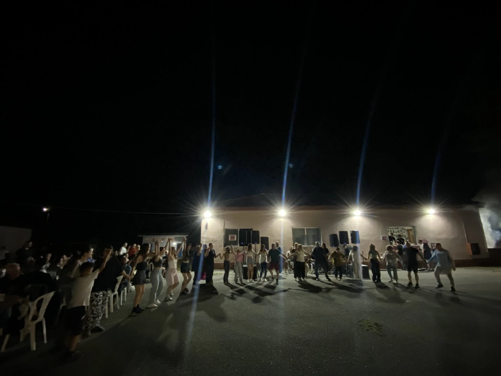img-95720b3d2d1cdfd61e0ca31092ea9e40-v.jpg