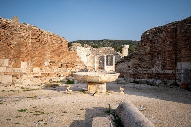 izmir-ephesus-mary-church-5.jpg