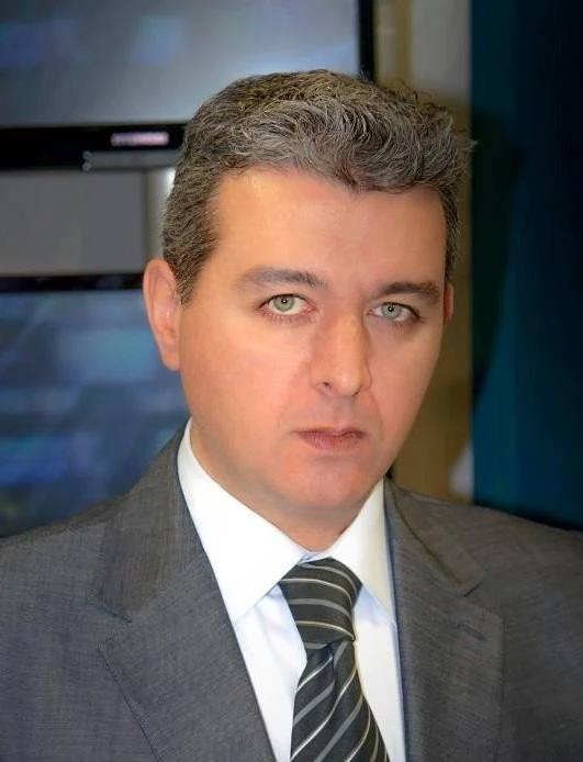 Ο δημοσιογράφος Λάζαρος Λαζάρου παρουσιάζει στην Έδεσσα μια νέα του ...