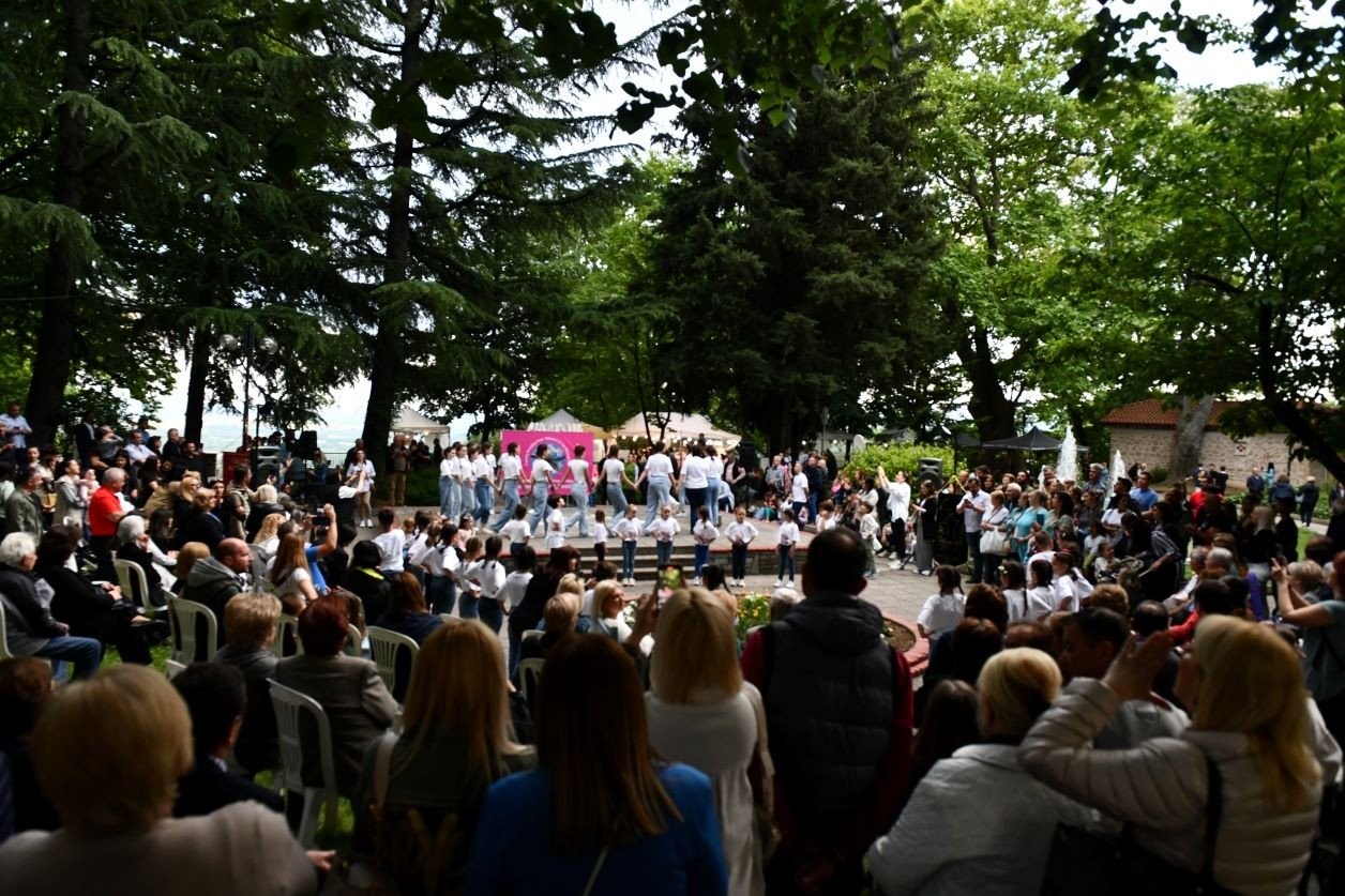 2o-padiko-antamoma-anthoekthesi-edessas-3.jpg