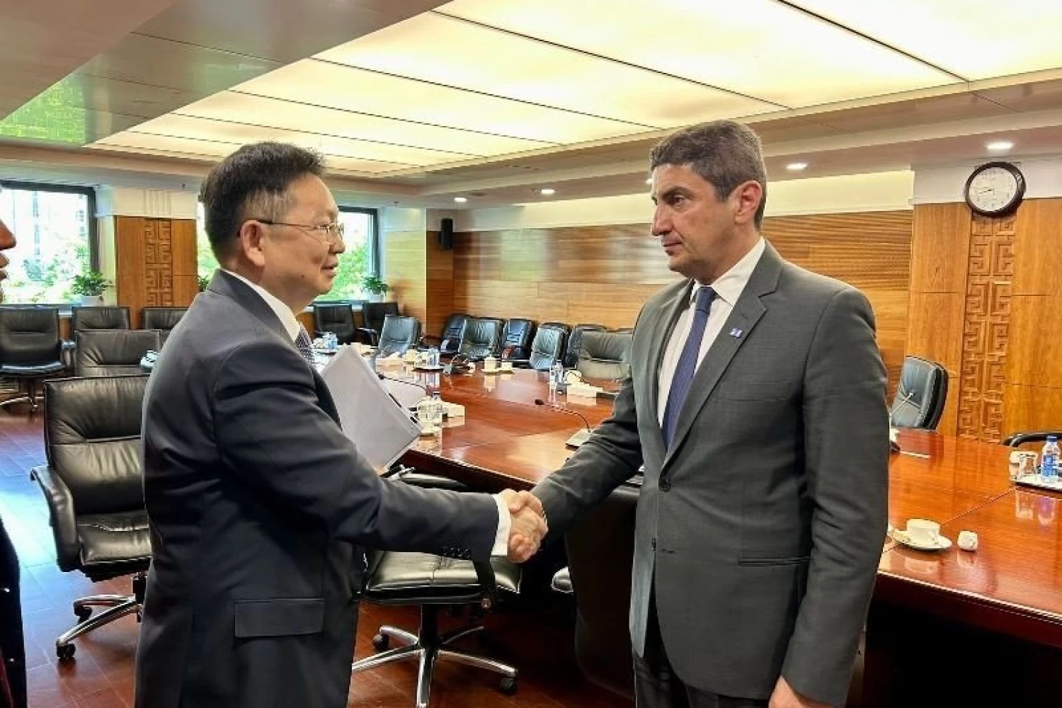 Συνάντηση ΥπΑΑΤ, Λευτέρη Αυγενάκη με τον αρμόδιο Κινέζο υφυπουργό Εμπορίου, Ling Ji