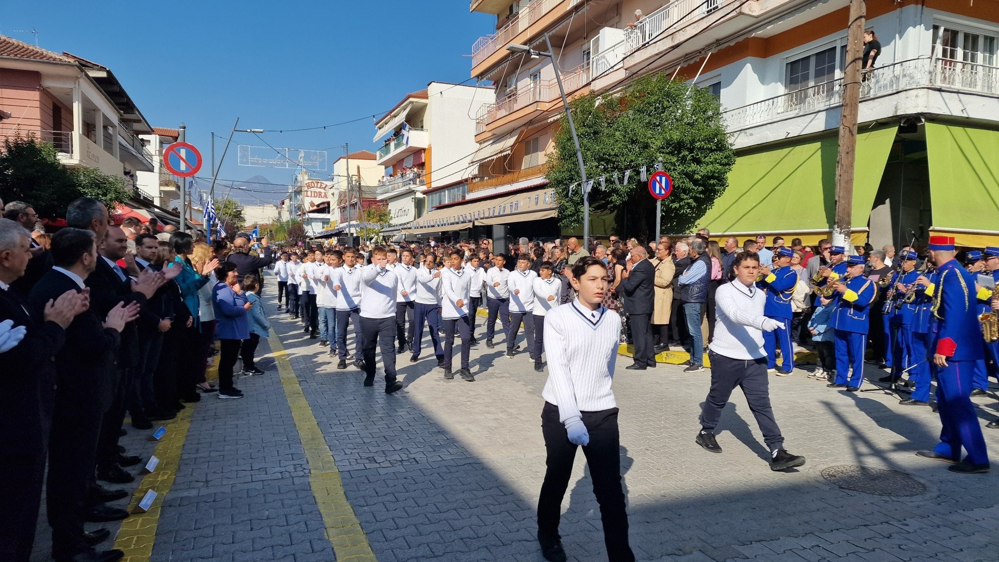 Αριδαία: Περήφανα νιάτα,  ζωντανοί σύλλογοι,  ένδοξος στρατός (βίντεο)