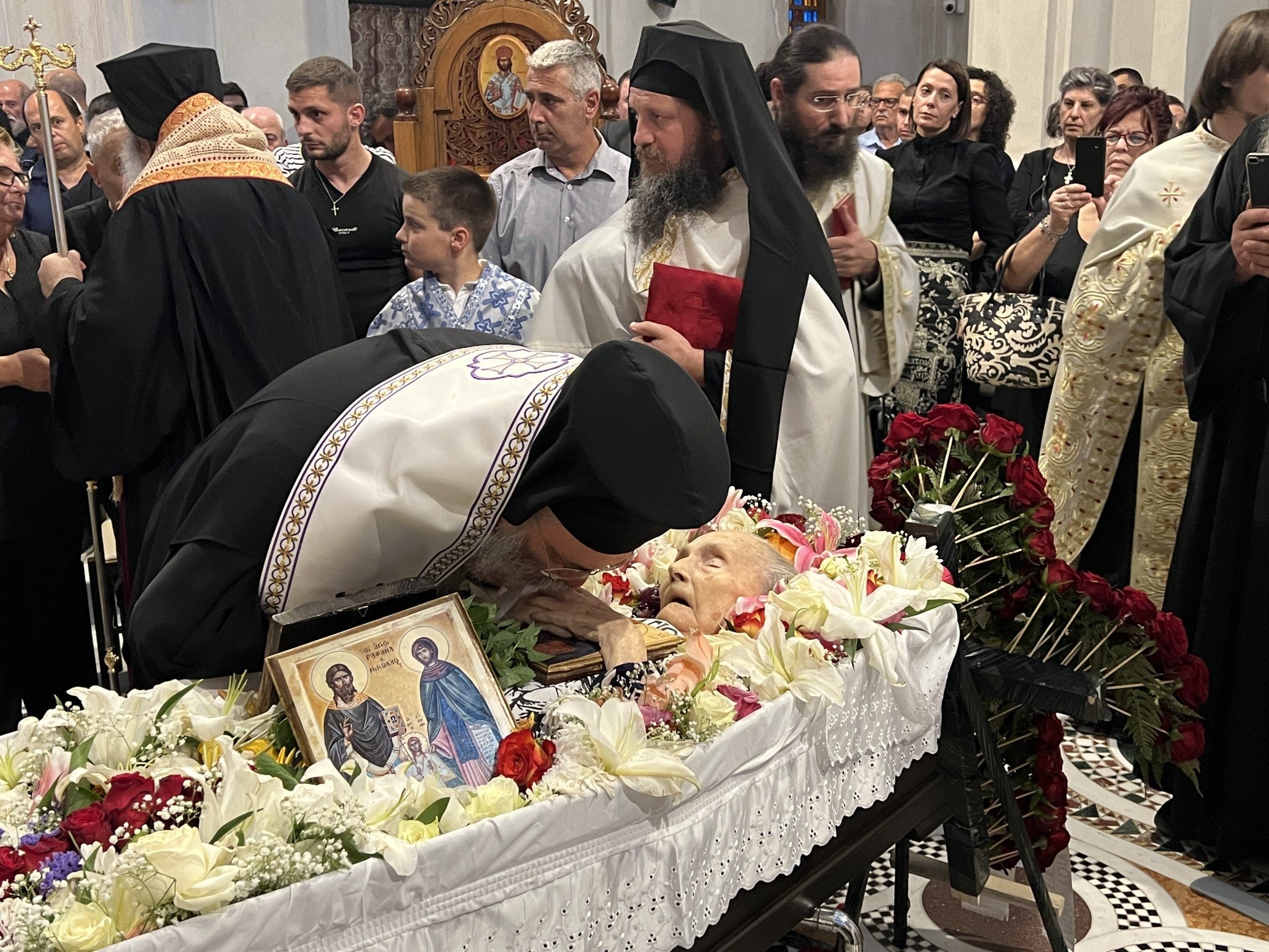Μητροπολίτης Γουμένισσας Δημήτριος: Άνθρωπος του Θεού, φανέρωσε Αγίους του Θεού, μοίρασε την ζωή της σε καλοσύνες