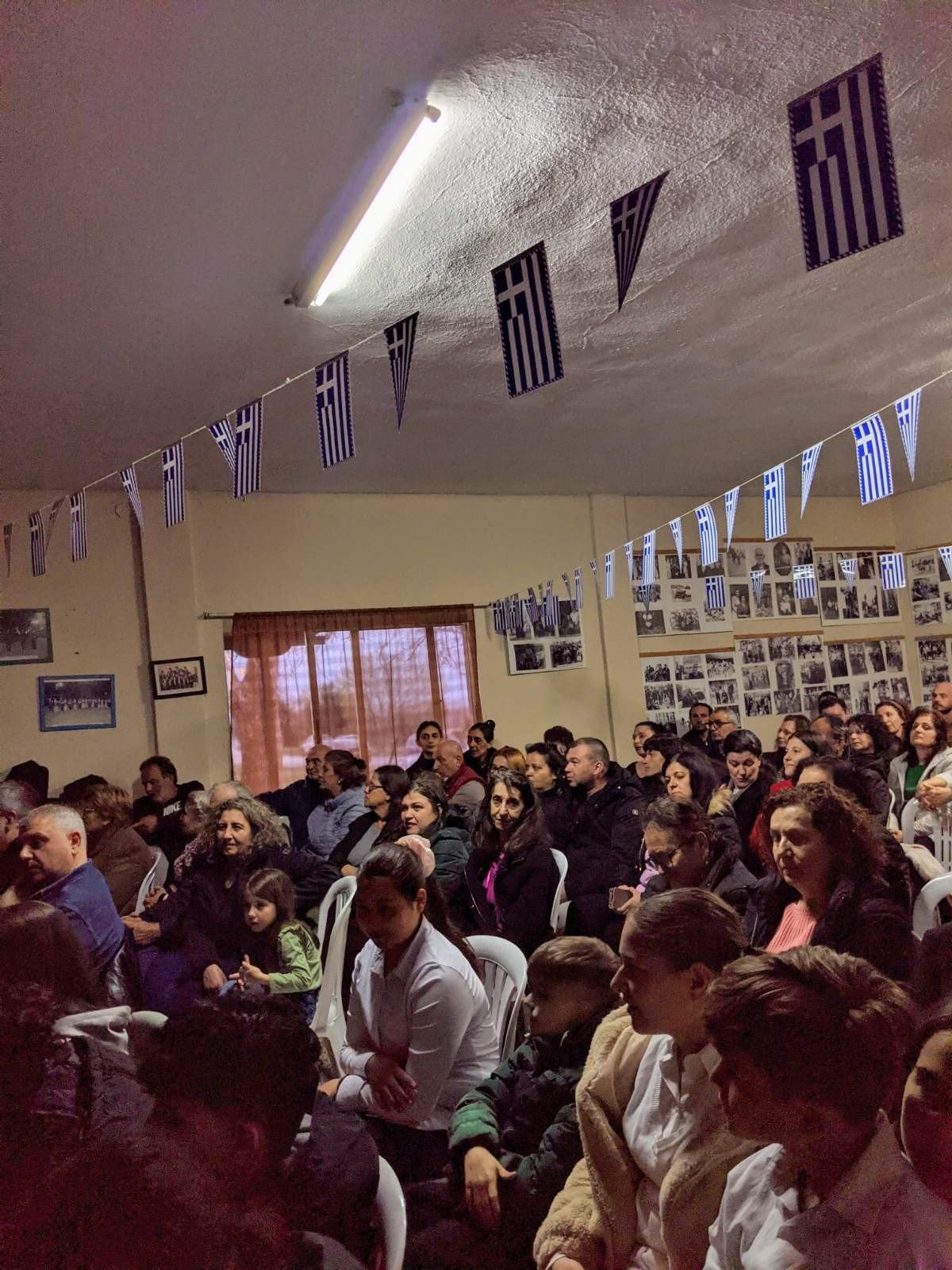 Μεγάλη επιτυχία για τη θεατρική παράσταση «Ο Αλέξανδρος Υψηλάντης και ο Ιερός Λόχος» στο Νεοχώρι