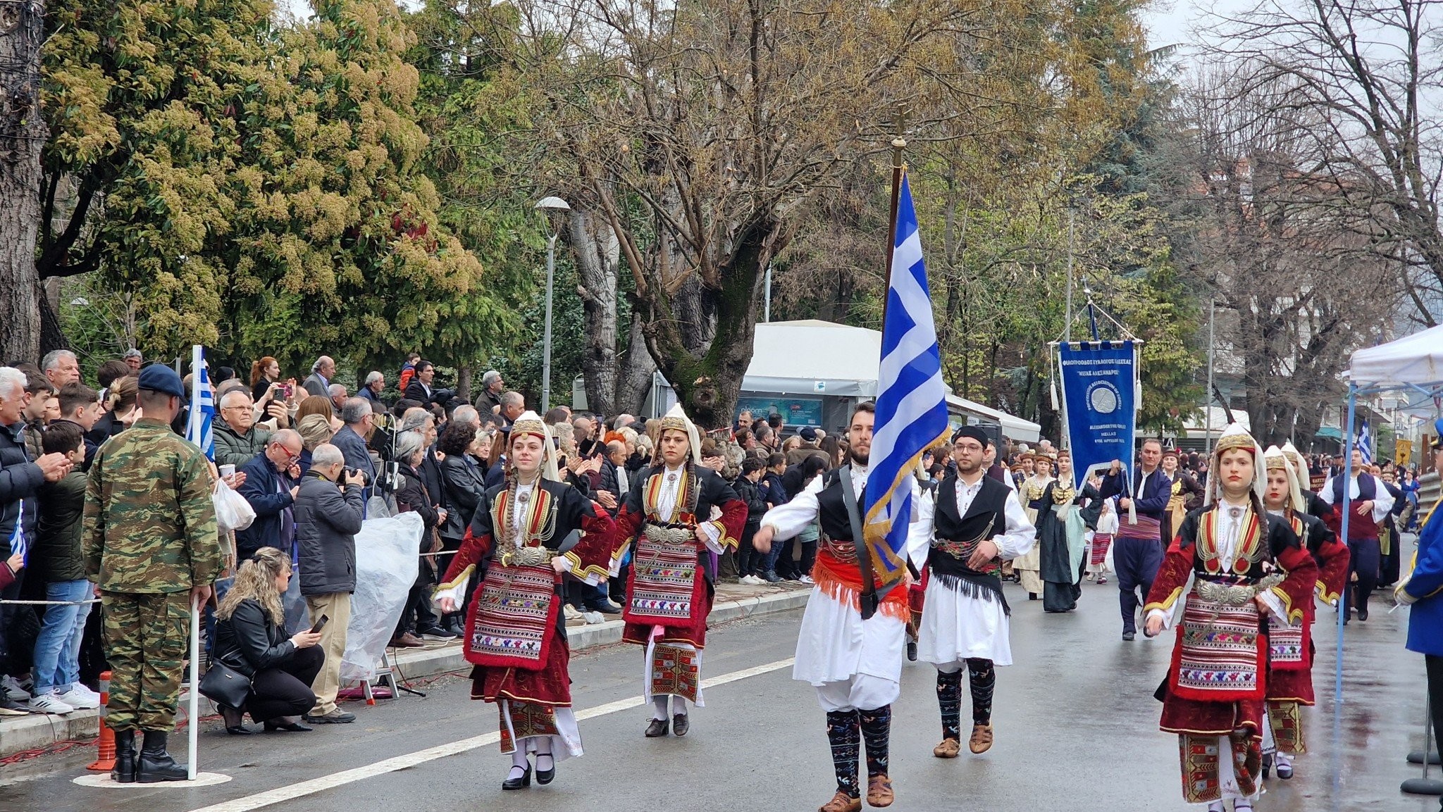 Μεγαλοπρεπής η παρέλαση της 25ης Μαρτίου στην Έδεσσα