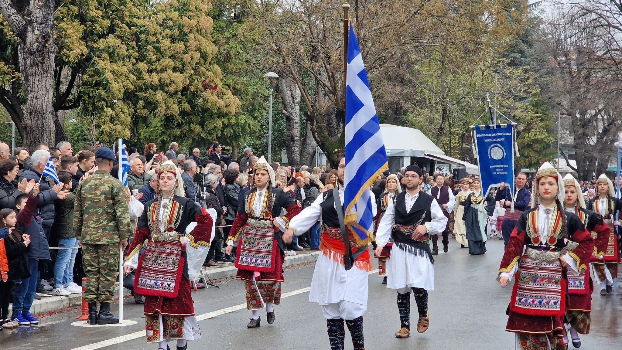 Μεγαλοπρεπής η παρέλαση της 25ης Μαρτίου στην Έδεσσα
