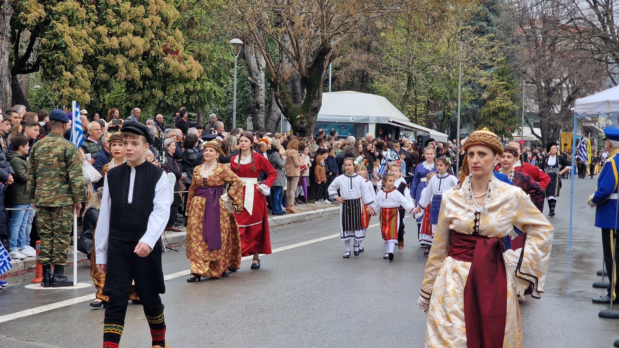 Μεγαλοπρεπής η παρέλαση της 25ης Μαρτίου στην Έδεσσα