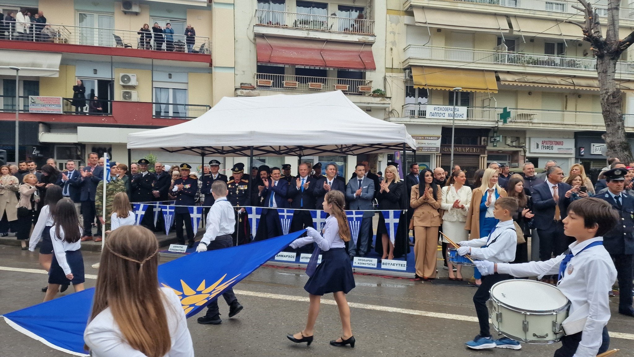 Μεγαλοπρεπής η παρέλαση της 25ης Μαρτίου στην Έδεσσα