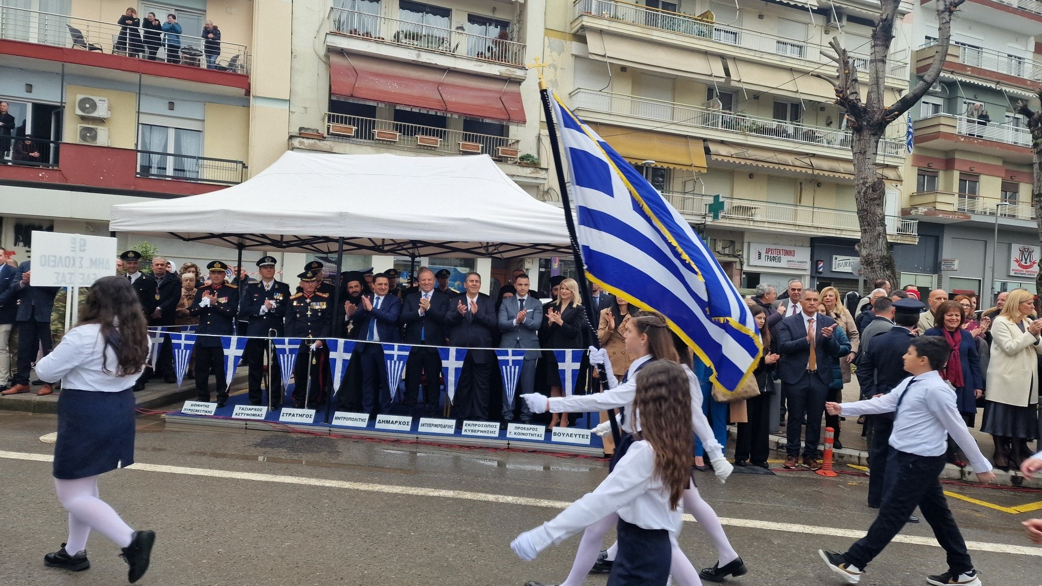 Μεγαλοπρεπής η παρέλαση της 25ης Μαρτίου στην Έδεσσα