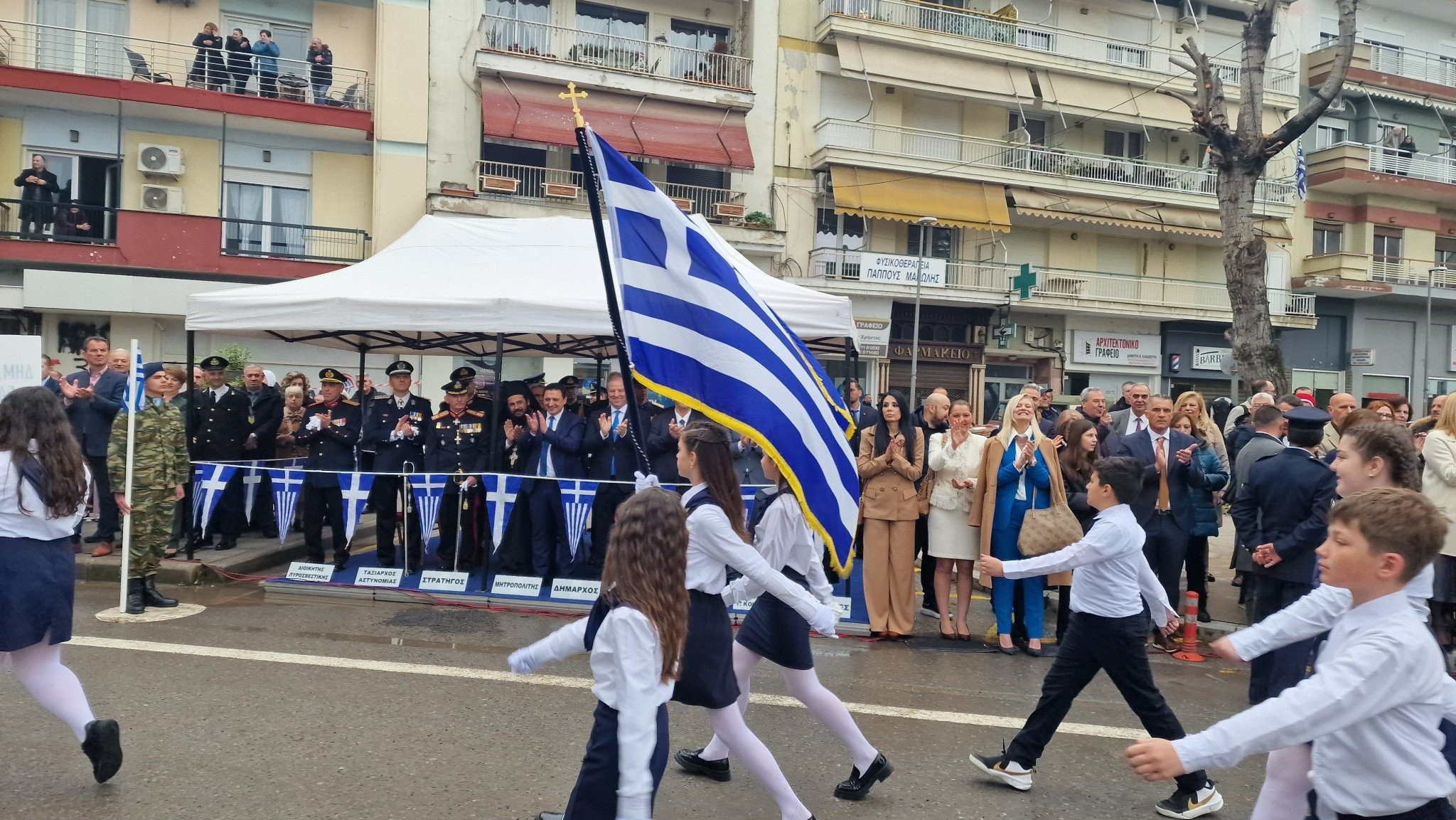 Μεγαλοπρεπής η παρέλαση της 25ης Μαρτίου στην Έδεσσα