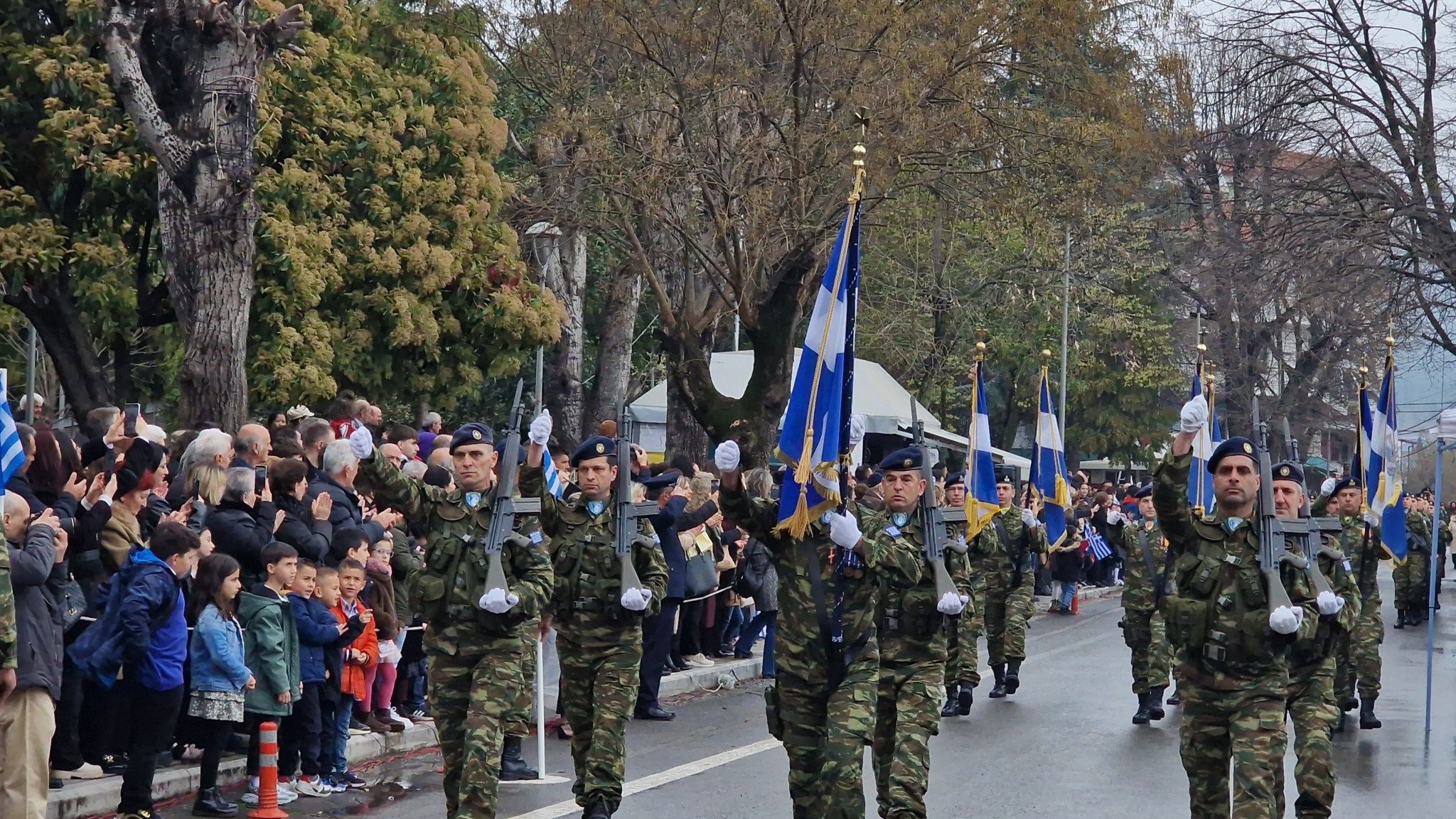 Μεγαλοπρεπής η παρέλαση της 25ης Μαρτίου στην Έδεσσα