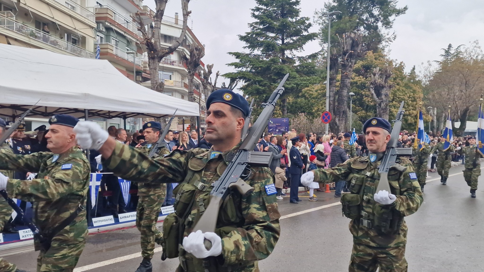 Μεγαλοπρεπής η παρέλαση της 25ης Μαρτίου στην Έδεσσα