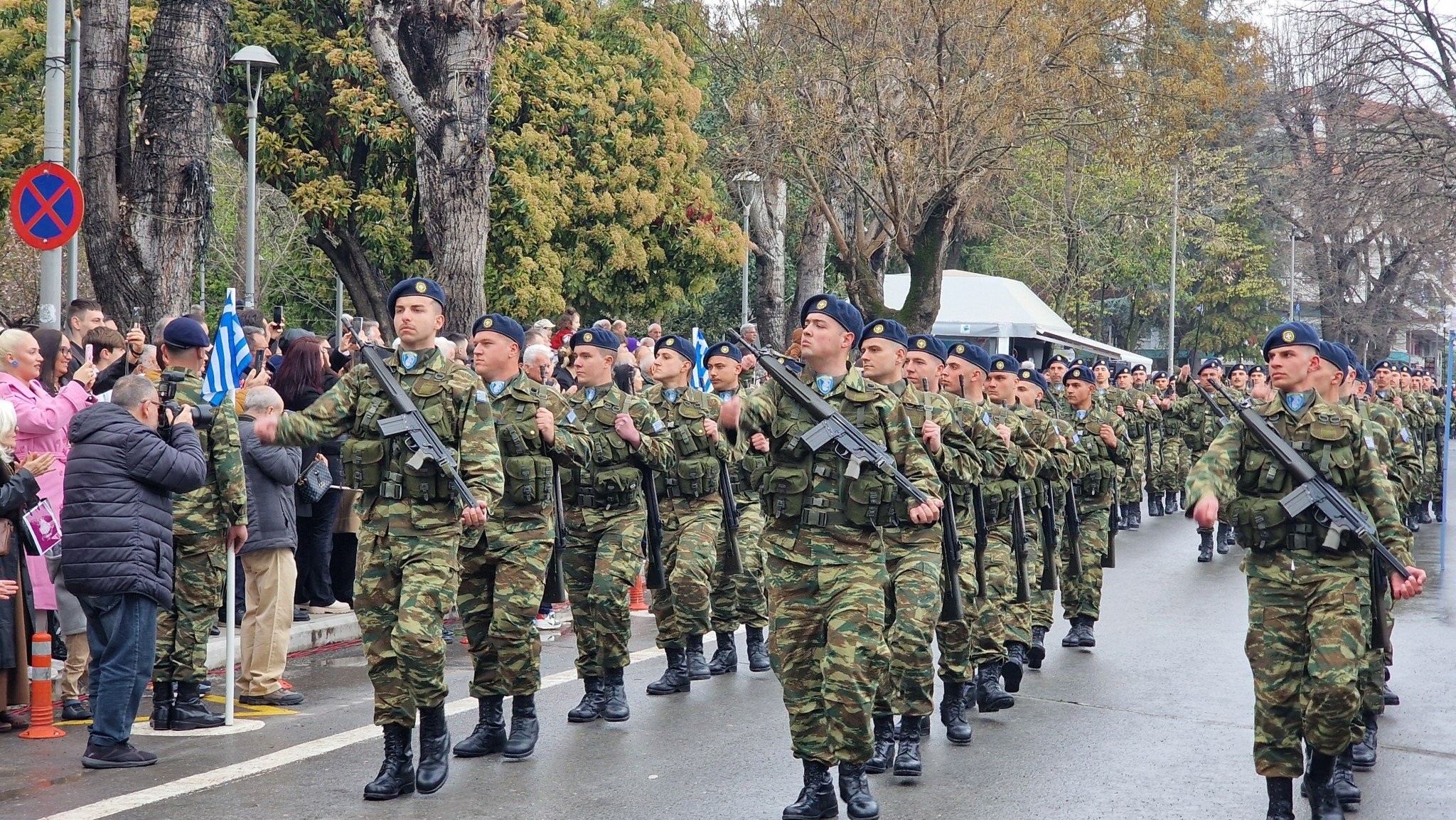 Μεγαλοπρεπής η παρέλαση της 25ης Μαρτίου στην Έδεσσα