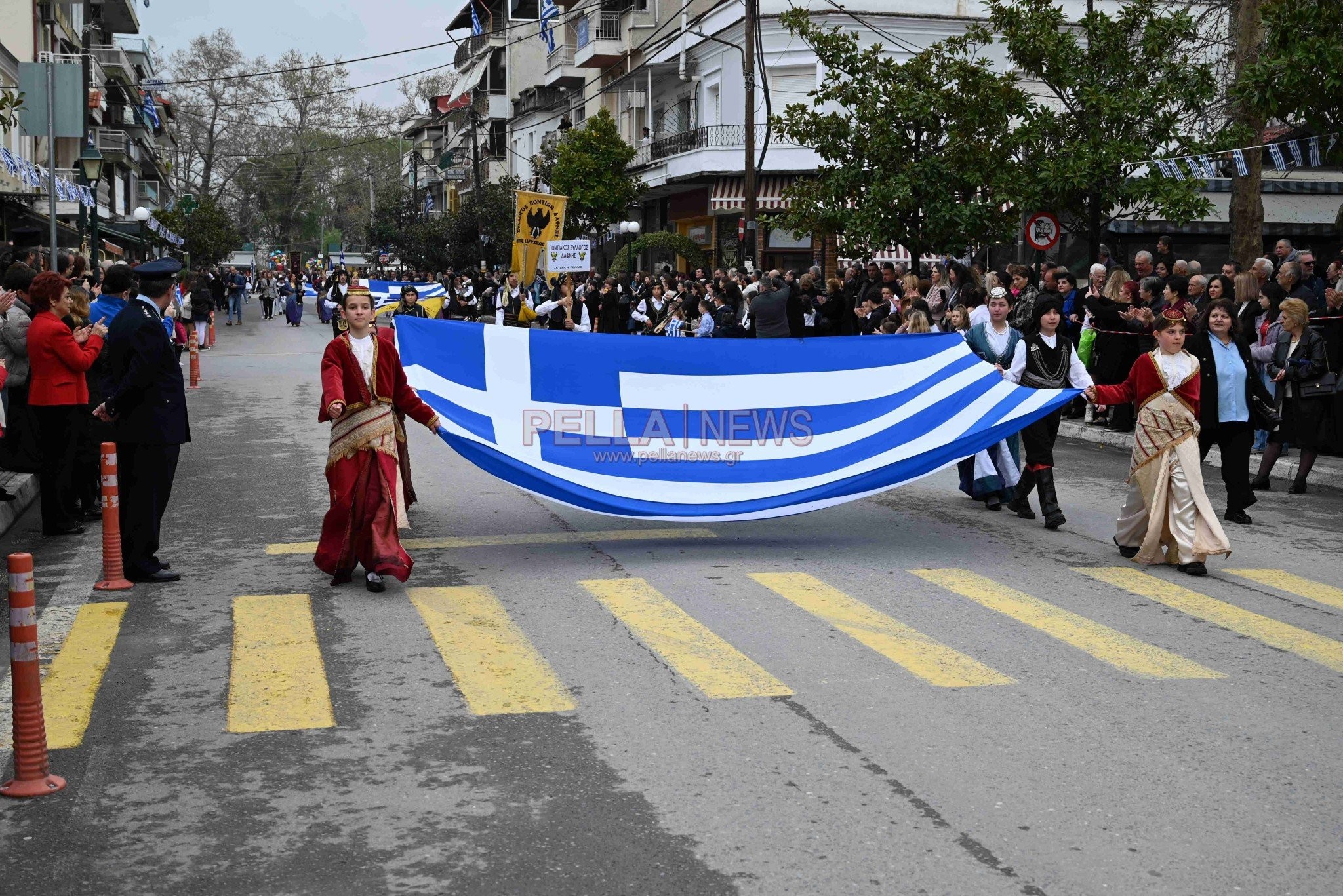 25η Μαρτίου 2025/Σκύδρα: Σχολεία και σύλλογοι τίμησαν την Εθνική Επέτειο με την κεντρική παρέλαση