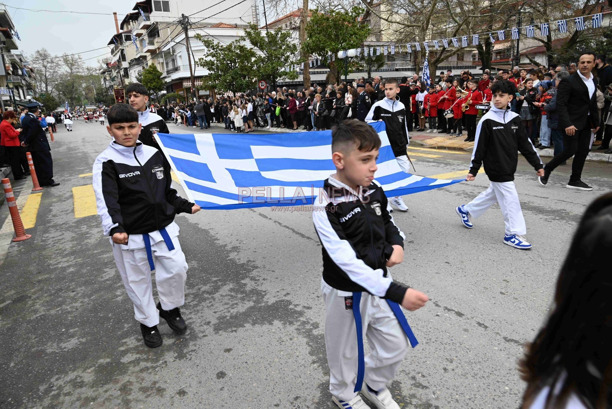 25η Μαρτίου 2025/Σκύδρα: Σχολεία και σύλλογοι τίμησαν την Εθνική Επέτειο με την κεντρική παρέλαση