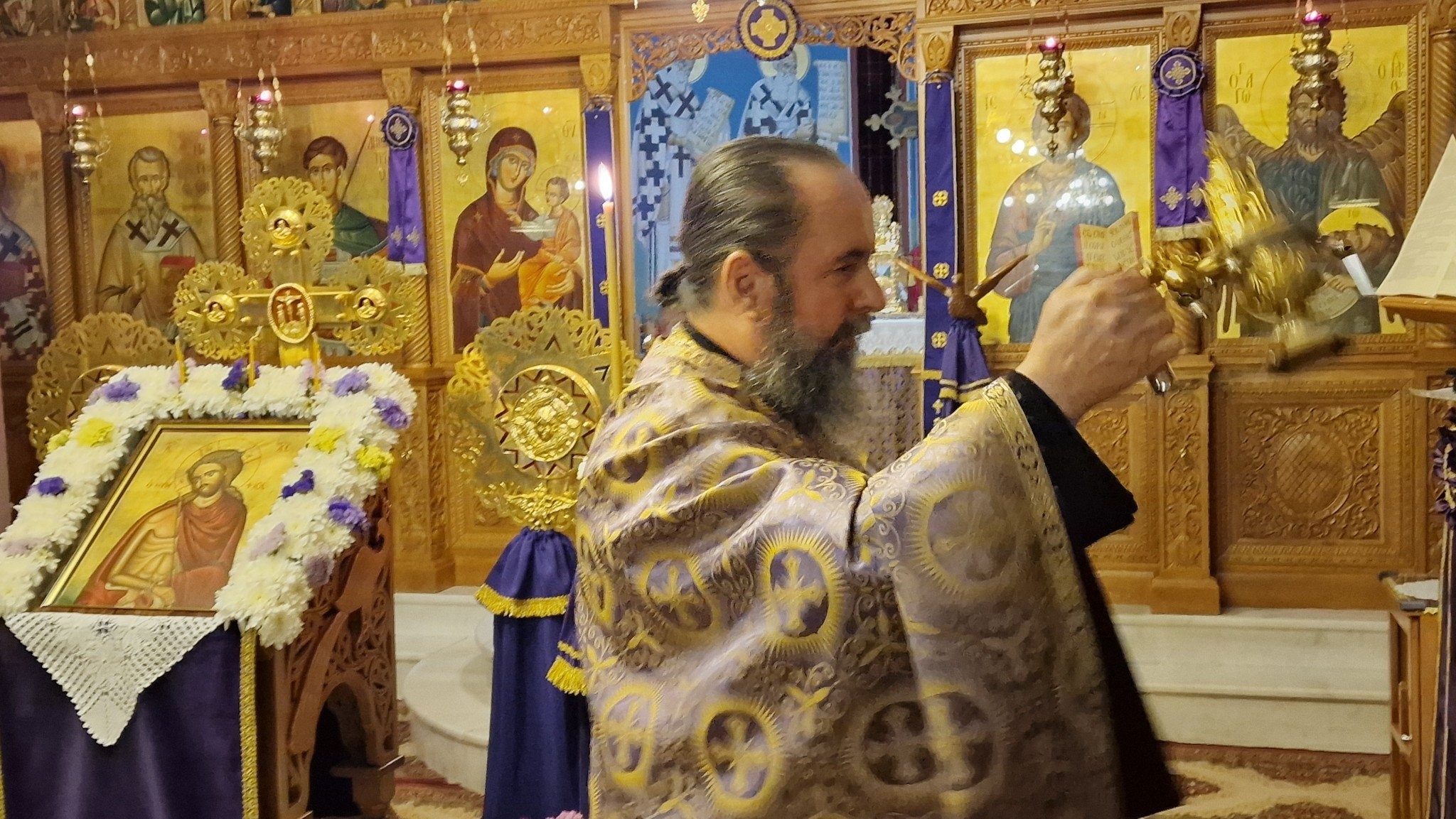 Κατανυκτική η Ακολουθία του Νυμφίου στον Ιερό Ναό Αγίου Δημητρίου Προμάχων