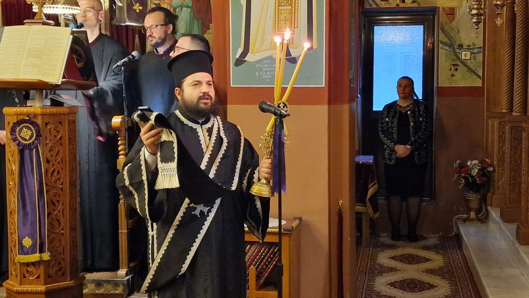 Κατανυκτική η Ακολουθία του Νυμφίου στον Ιερό Ναό Αγίου Δημητρίου Προμάχων