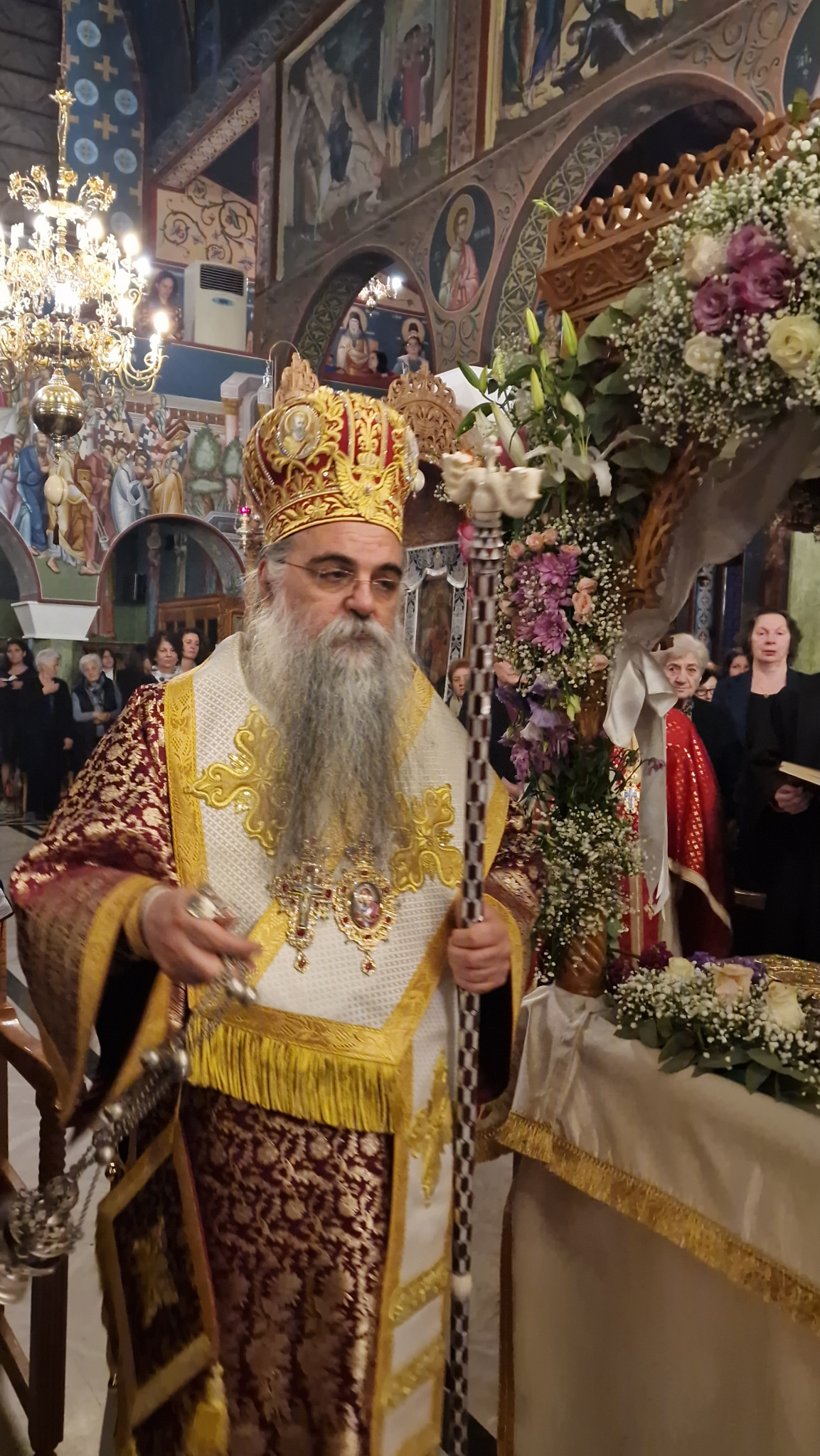 Ο Θεοφιλέστατος Επίσκοπος Αλμωπίας Στέφανος έψαλε τα Εγκώμια του Επιταφίου στον Ιερό Ναό Αγίων Νικάνδρου και Ιωαννικίου Αριδαίας