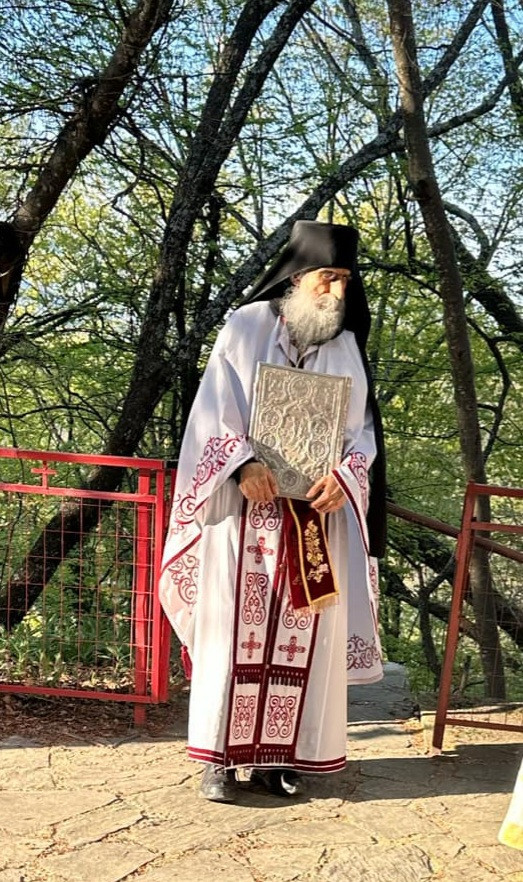 Εσπερινός της Αγάπης στην Ιερά Μονή Αρχαγγέλου Μιχαήλ Αλμωπίας με τον Επίσκοπο Αλμωπίας Στέφανο