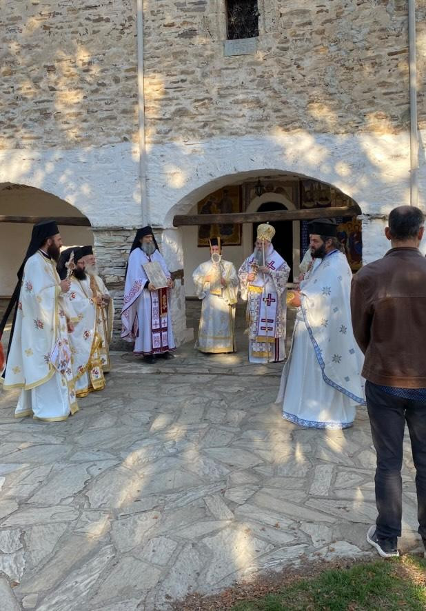 Εσπερινός της Αγάπης στην Ιερά Μονή Αρχαγγέλου Μιχαήλ Αλμωπίας με τον Επίσκοπο Αλμωπίας Στέφανο