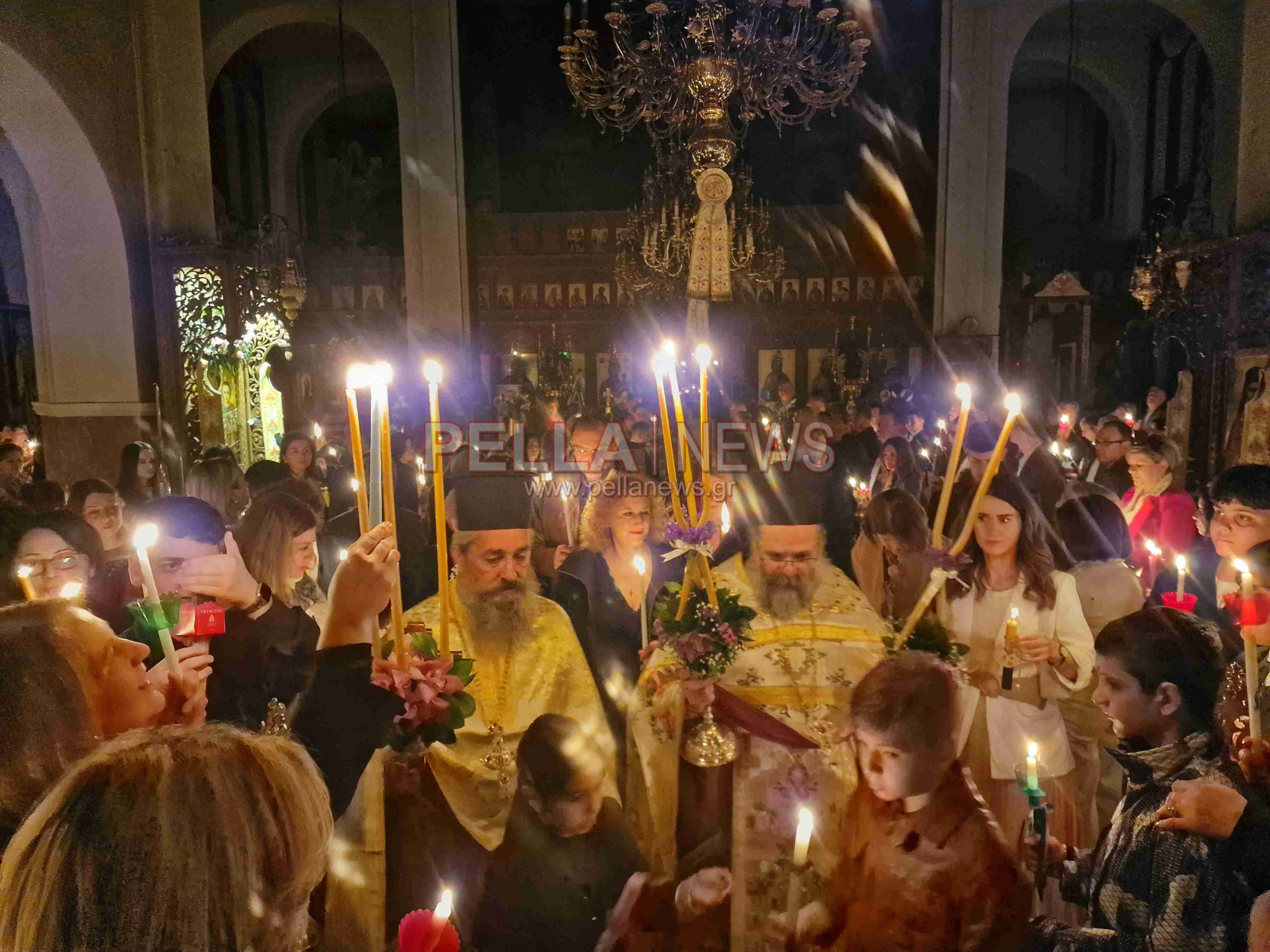 Χριστός Ανέστη: Χαρμόσυνες εικόνες από τον Ιερό Ναό Αγίου Στεφάνου Σκύδρας