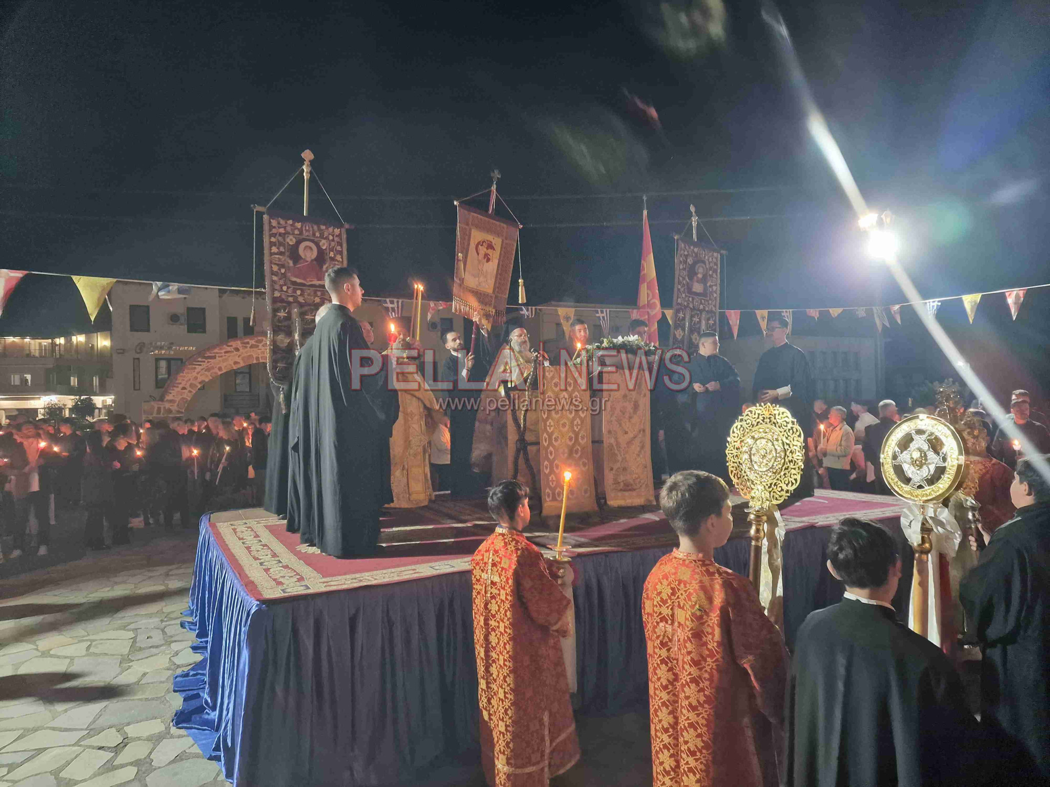 Χριστός Ανέστη: Χαρμόσυνες εικόνες από τον Ιερό Ναό Αγίου Στεφάνου Σκύδρας