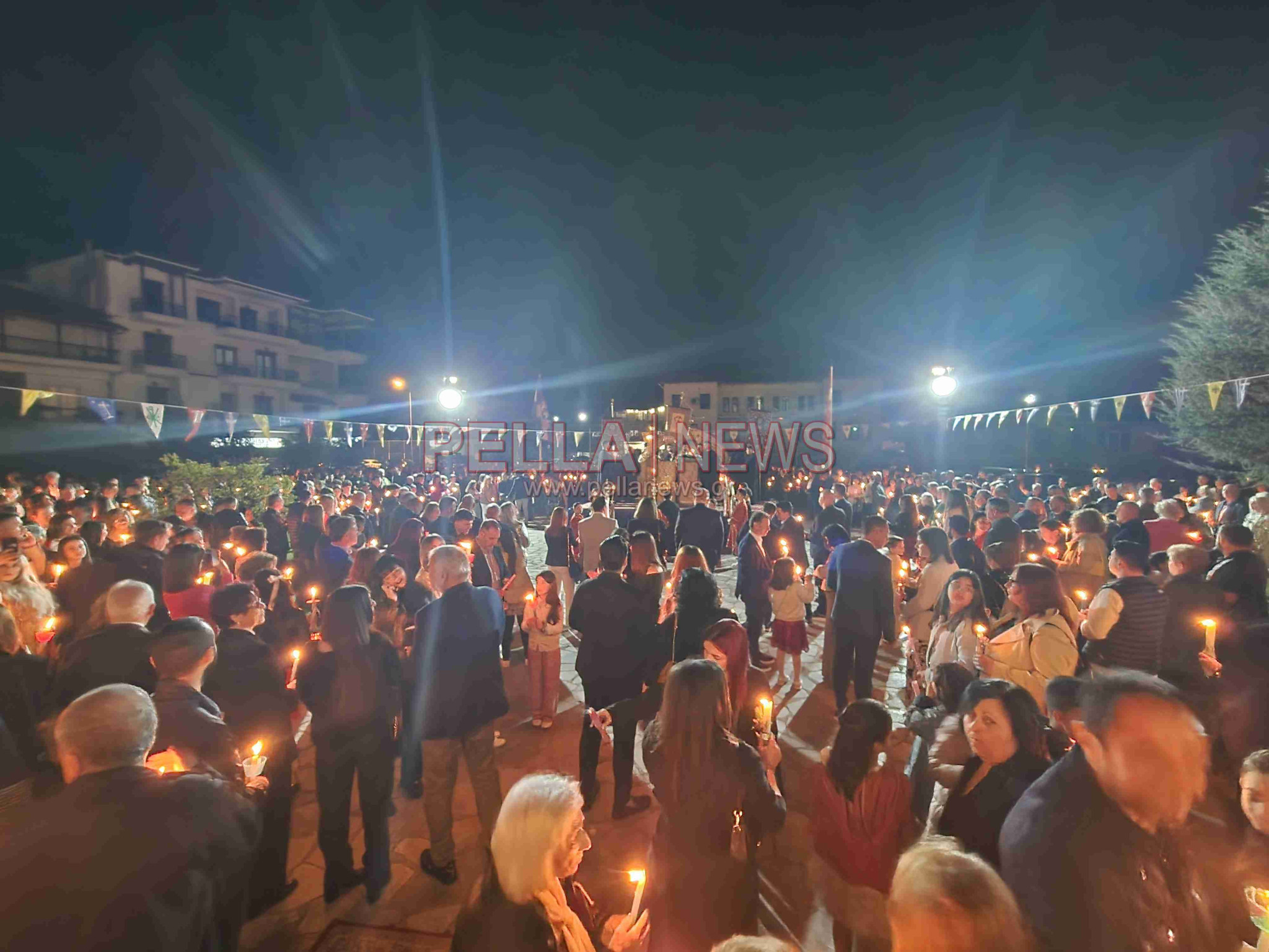 Χριστός Ανέστη: Χαρμόσυνες εικόνες από τον Ιερό Ναό Αγίου Στεφάνου Σκύδρας