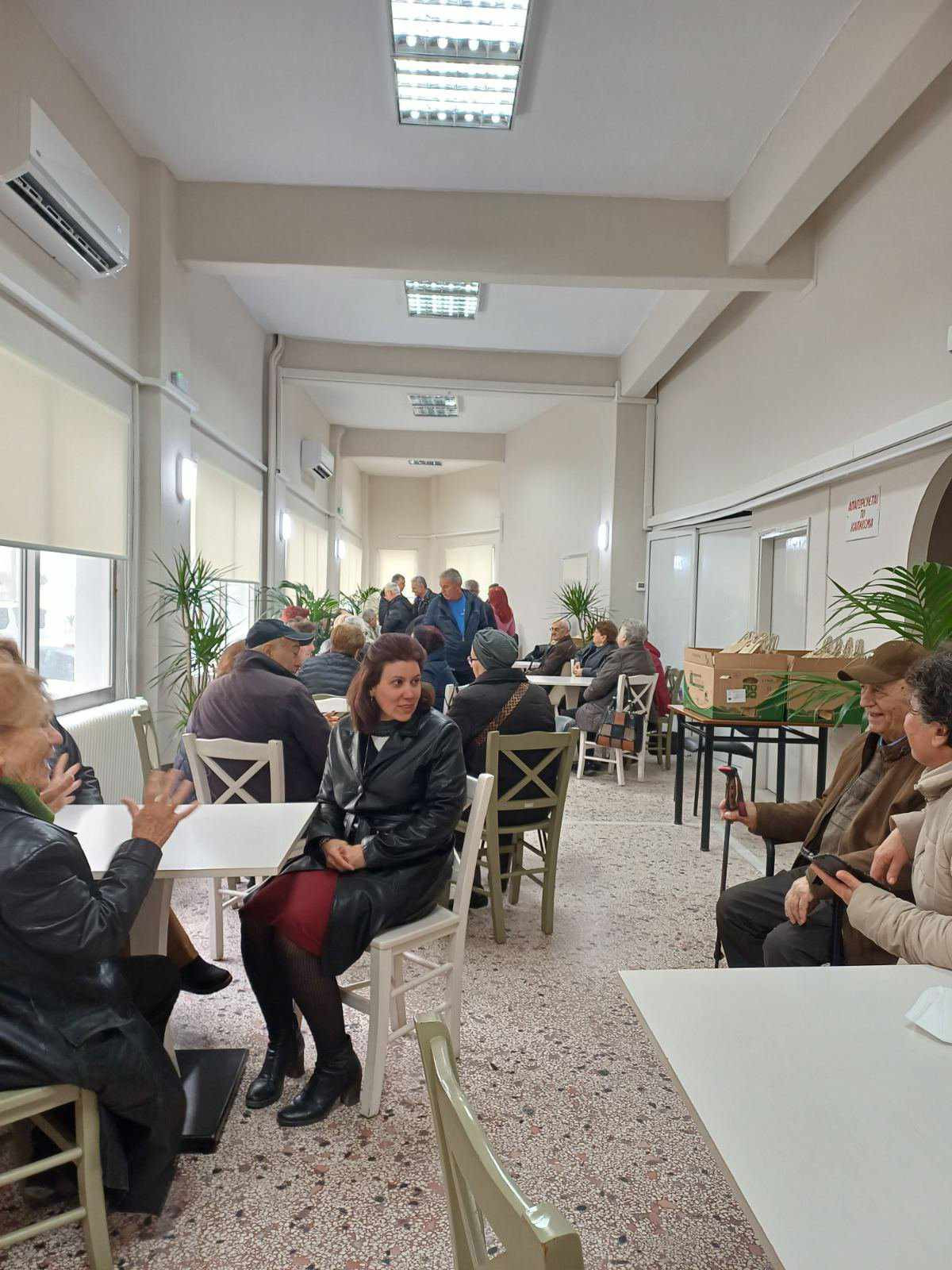 Ευχές και πασχαλινά δώρα στον ανακαινισμένο χώρο του ΚΑΠΗ Δήμου Κιλκίς