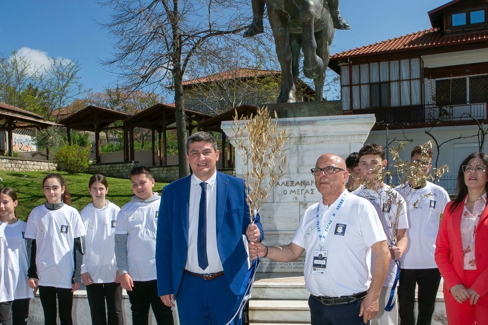 Με μια λαμπρή εκδήλωση η Αλεξάνδρειος Ειρηνοδρομία έδωσε το έναυσμα για τον 19ο Μαραθώνιο
