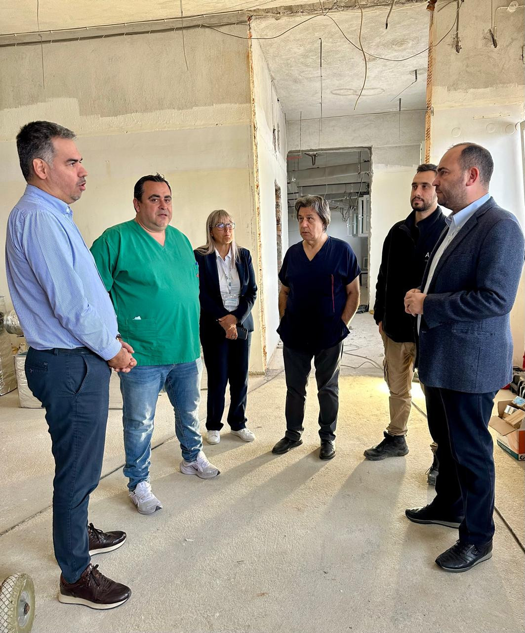 Επίσκεψη του Λάκη Βασιλειάδη στο Νοσοκομείο Γιαννιτσών