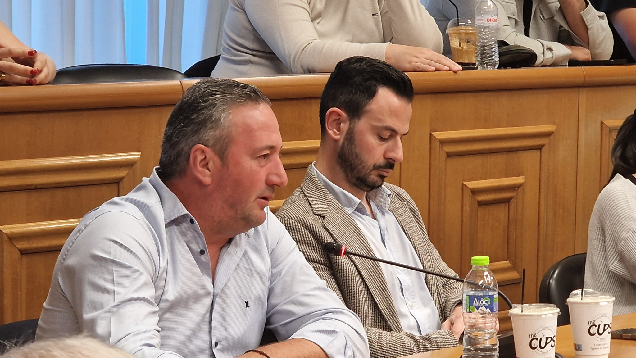 Ένταση και αποχωρήσεις στη συνεδρίαση του Δημοτικού Συμβουλίου Αλμωπίας – Στο επίκεντρο τα δημοτικά τέλη, η οικονομική πορεία του Δήμου και η καθημερινότητα