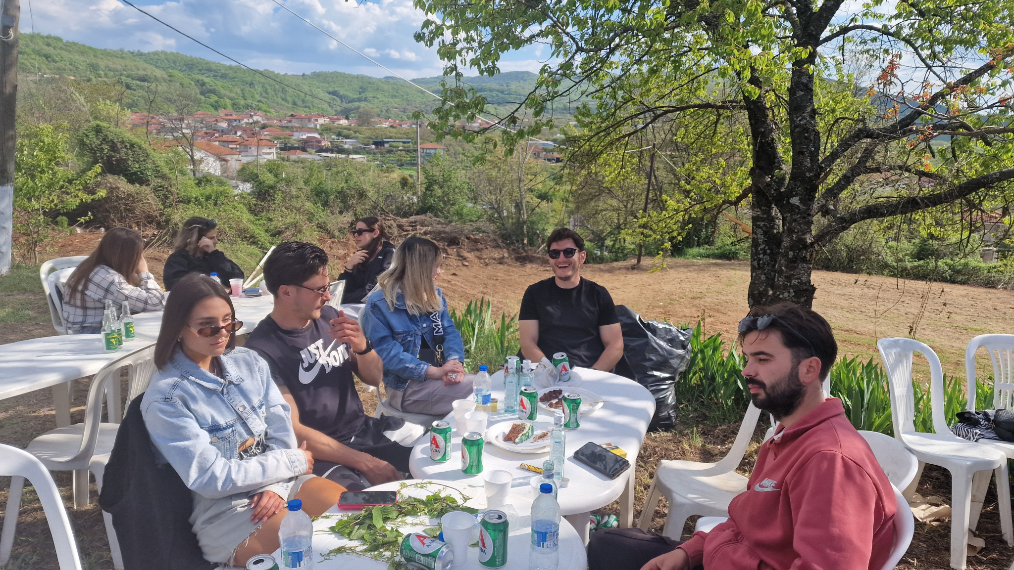 Πρωτομαγιά στον Αρχάγγελο Αλμωπίας: Μια γιορτή παράδοσης και κεφιού