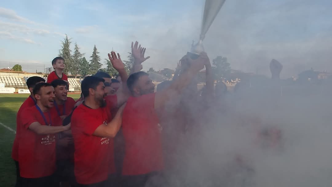 Ο «πρίγκιπας του κάμπου» γράφει ιστορία – Ο Απόλλων Κρύας Βρύσης Κυπελλούχος ΕΠΣ Πέλλας