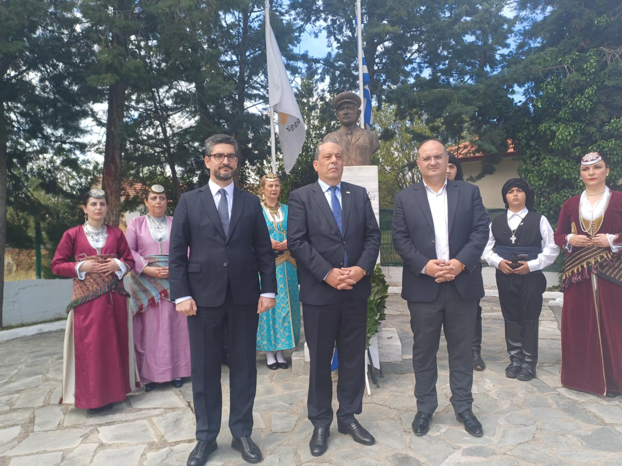 Δήμος Κιλκίς- Προσκύνημα Υπουργού Άμυνας Κύπρου στον Ακρίτα για τον Γρηγόρη Αυξεντίου