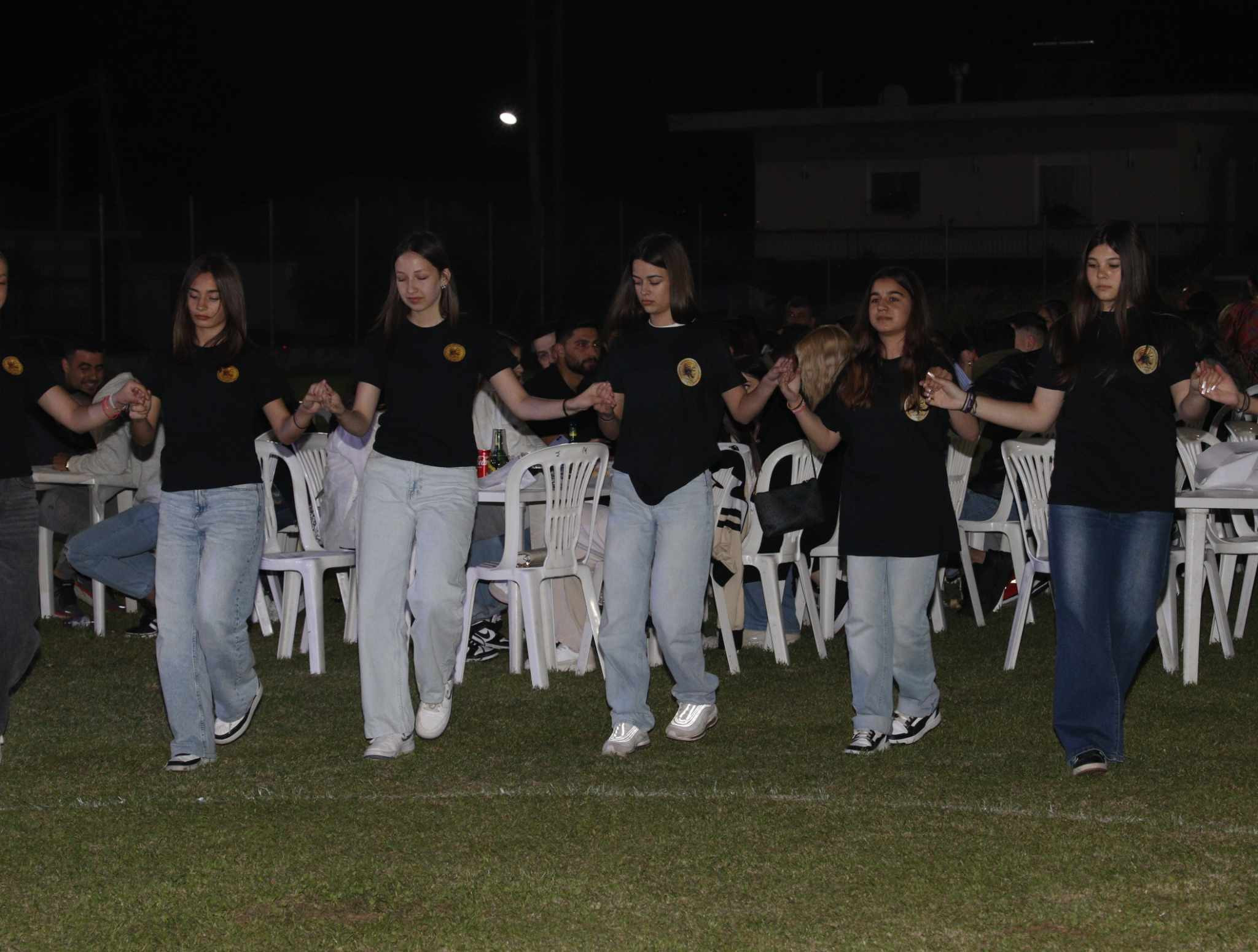 Χορός, παράδοση και διασκέδαση στο επίκεντρο του Μανδαλίου (φωτογραφίες/βιντεο)