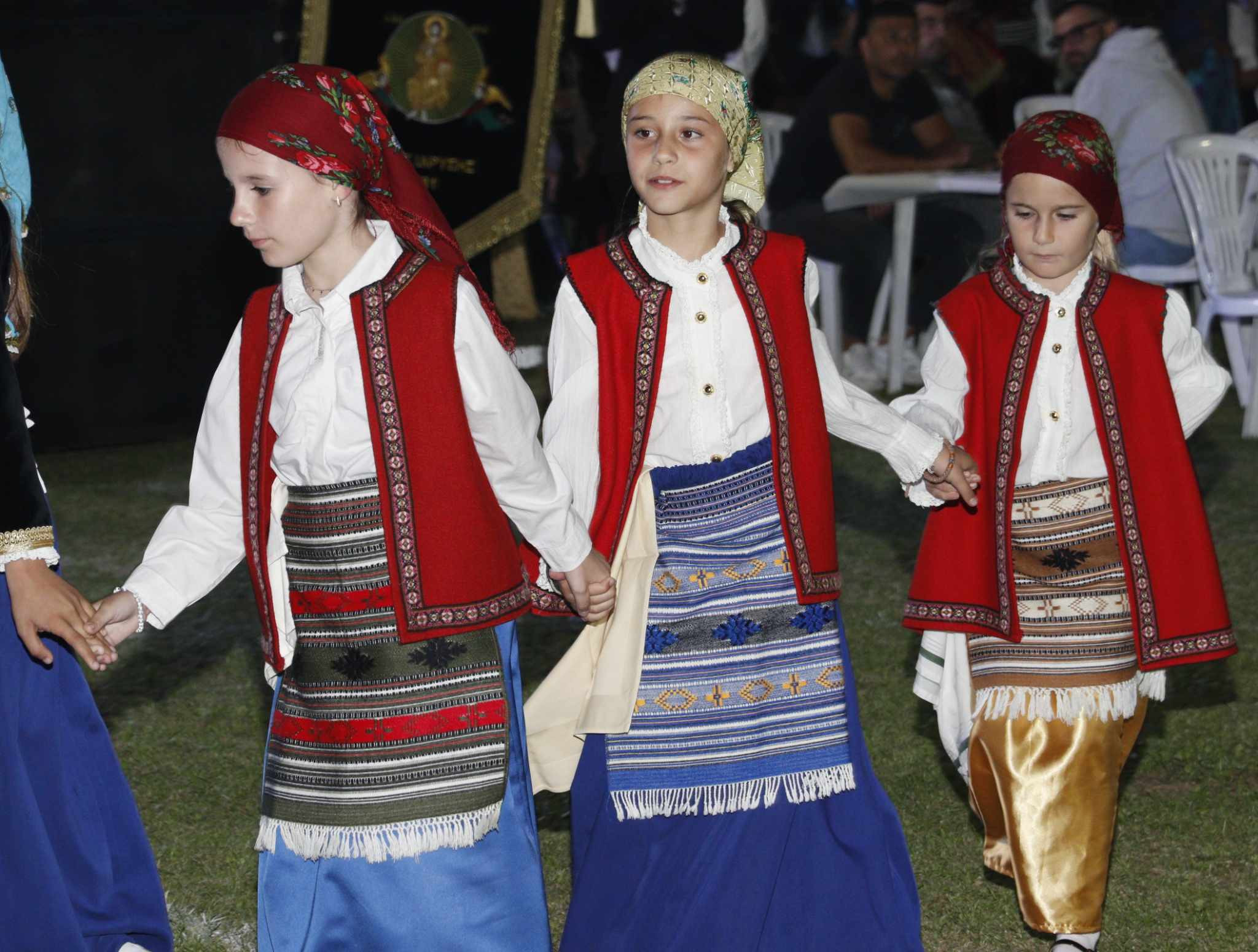 Χορός, παράδοση και διασκέδαση στο επίκεντρο του Μανδαλίου (φωτογραφίες/βιντεο)