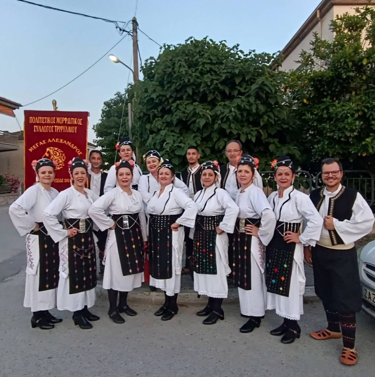 Μεγάλη επιτυχία για το τριήμερο πολιτιστικών εκδηλώσεων στα Καλύβια – Θερμές ευχαριστίες από τον Σύλλογο