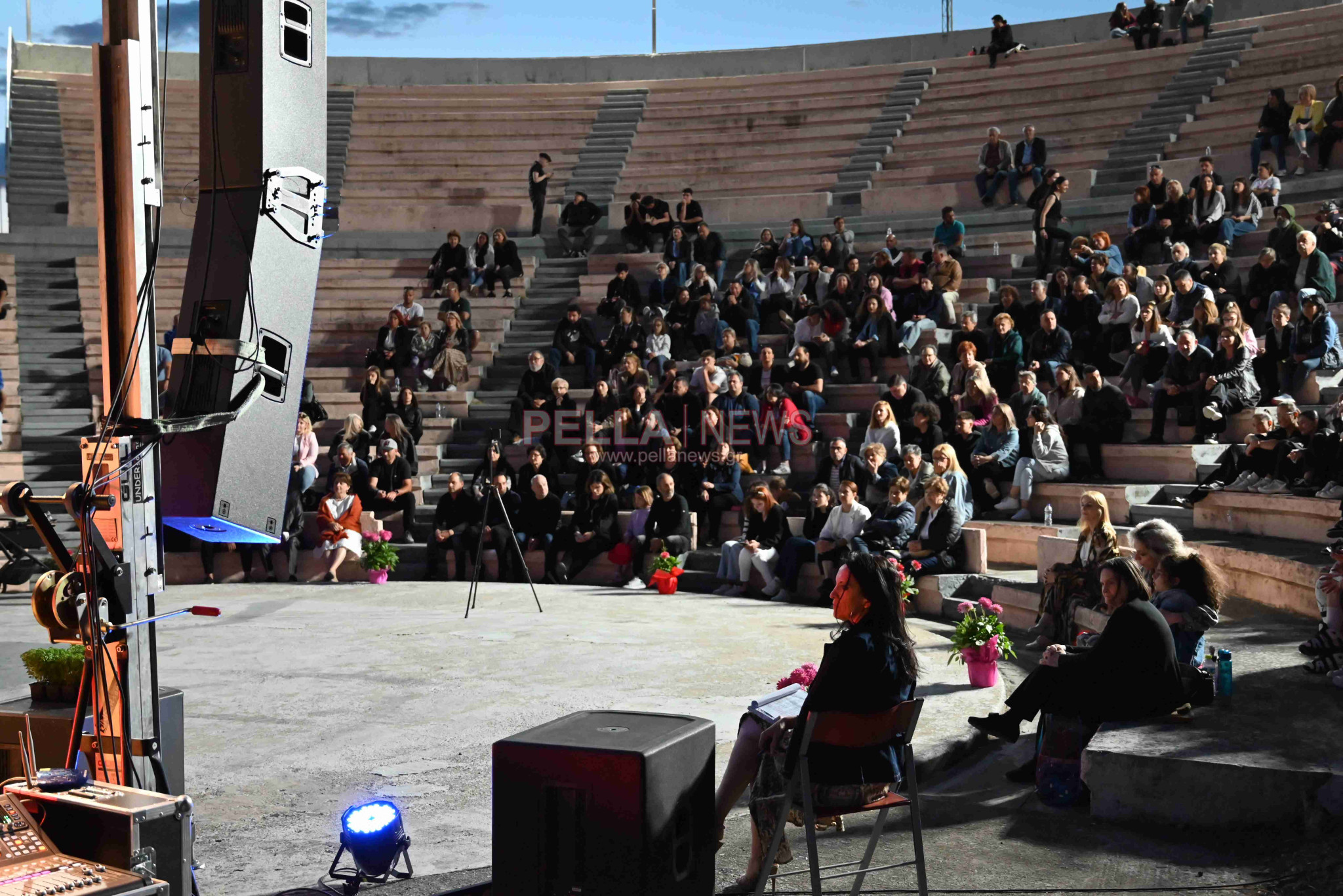 Γυμνάσιο Σκύδρας: Έκλεισε τη χρονιά μ' ένα μουσικοχορευτικό υπερθέαμα Γυμνάσιο Σκύδρας: Έκλεισε τη χρονιά μ' ένα μουσικοχορευτικό υπερθέαμα