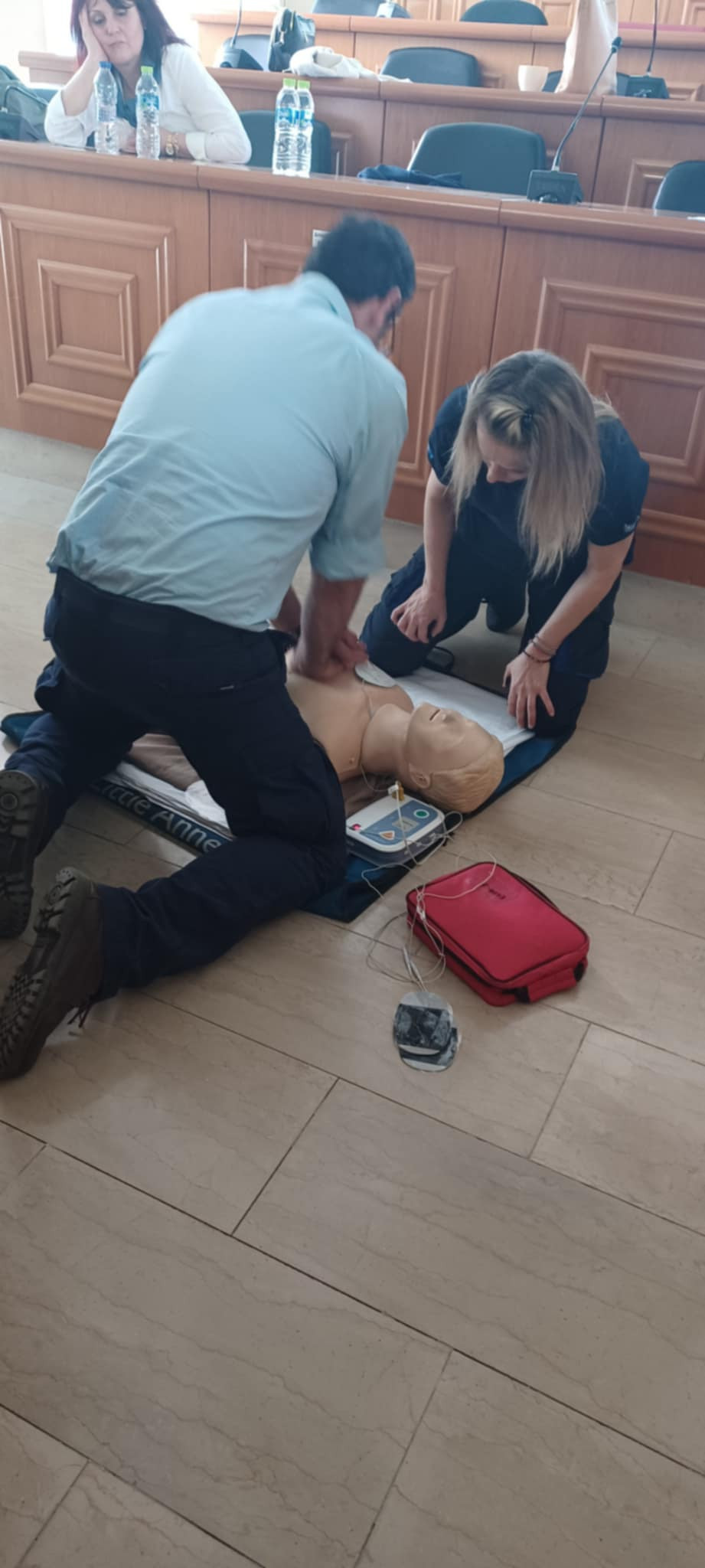 Σεμινάριο εκπαίδευσης ΚΑΡΠΑ και χρήση φορητού απινιδωτή στους υπαλλήλους του Δήμου Αλμωπίας