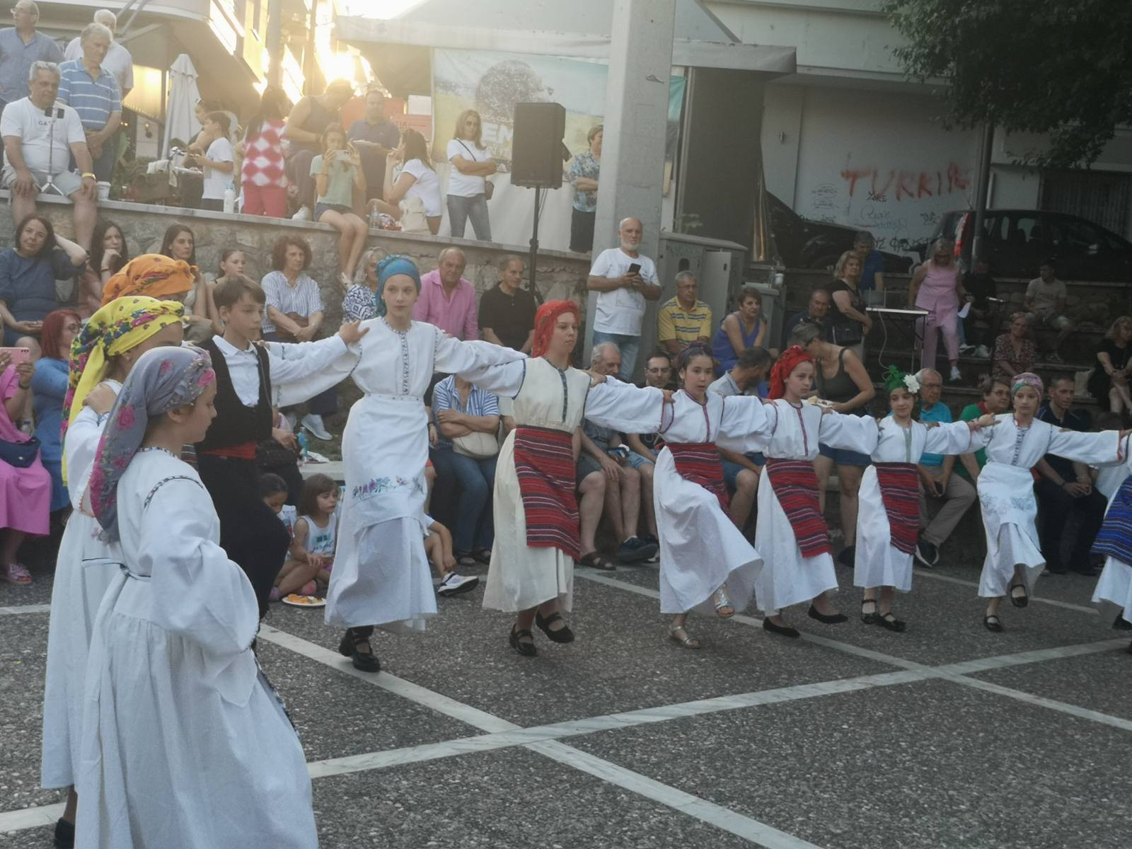 Χορευτικό ταξίδι στην παράδοση- Παιδική & Εφηβική Χορευτική Παράσταση Παραδοσιακών Χορών του Φιλοπρόοδου Συλλόγου Έδεσσας Μέγας Αλέξανδρος