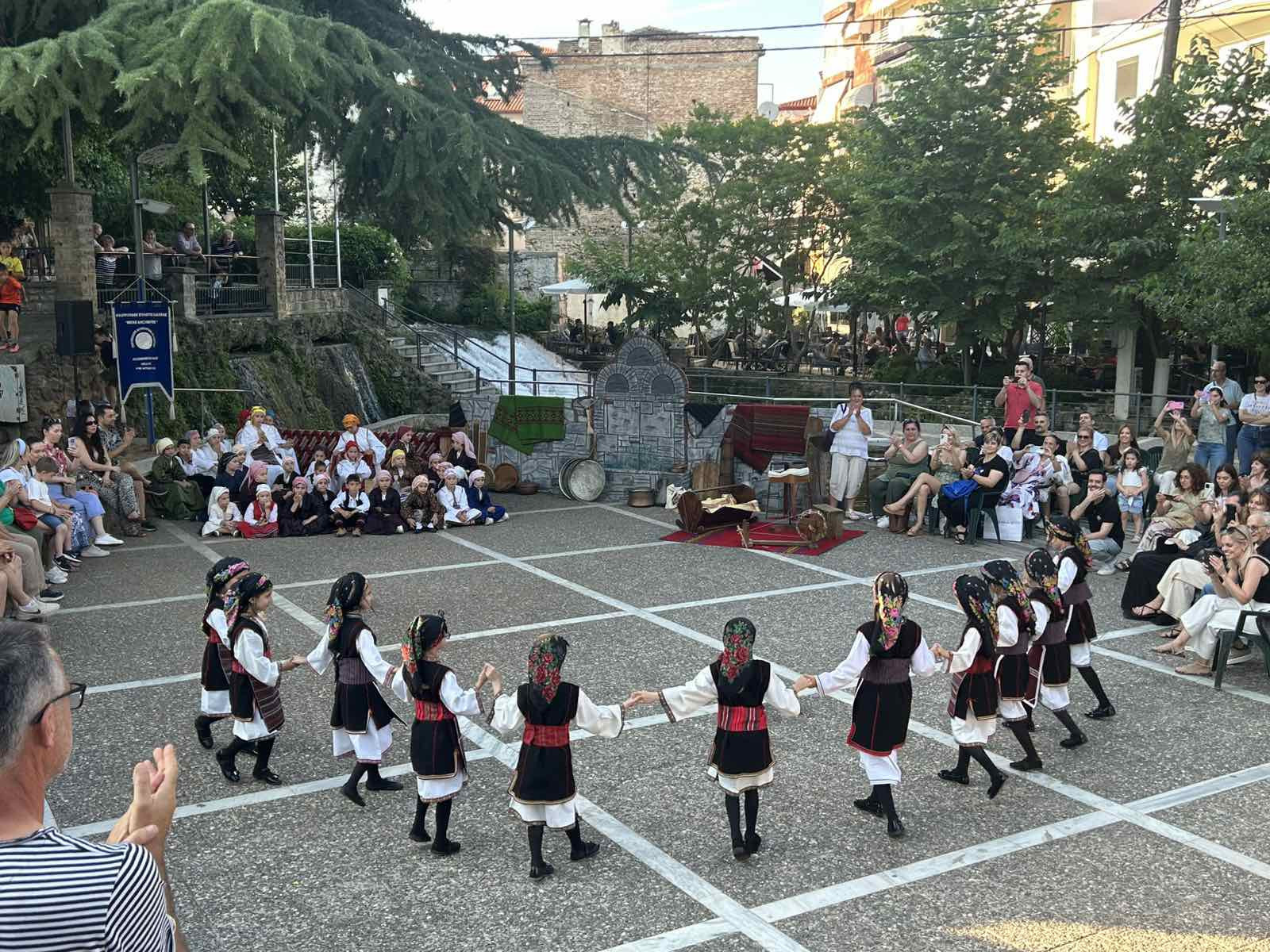 Χορευτικό ταξίδι στην παράδοση- Παιδική & Εφηβική Χορευτική Παράσταση Παραδοσιακών Χορών του Φιλοπρόοδου Συλλόγου Έδεσσας Μέγας Αλέξανδρος