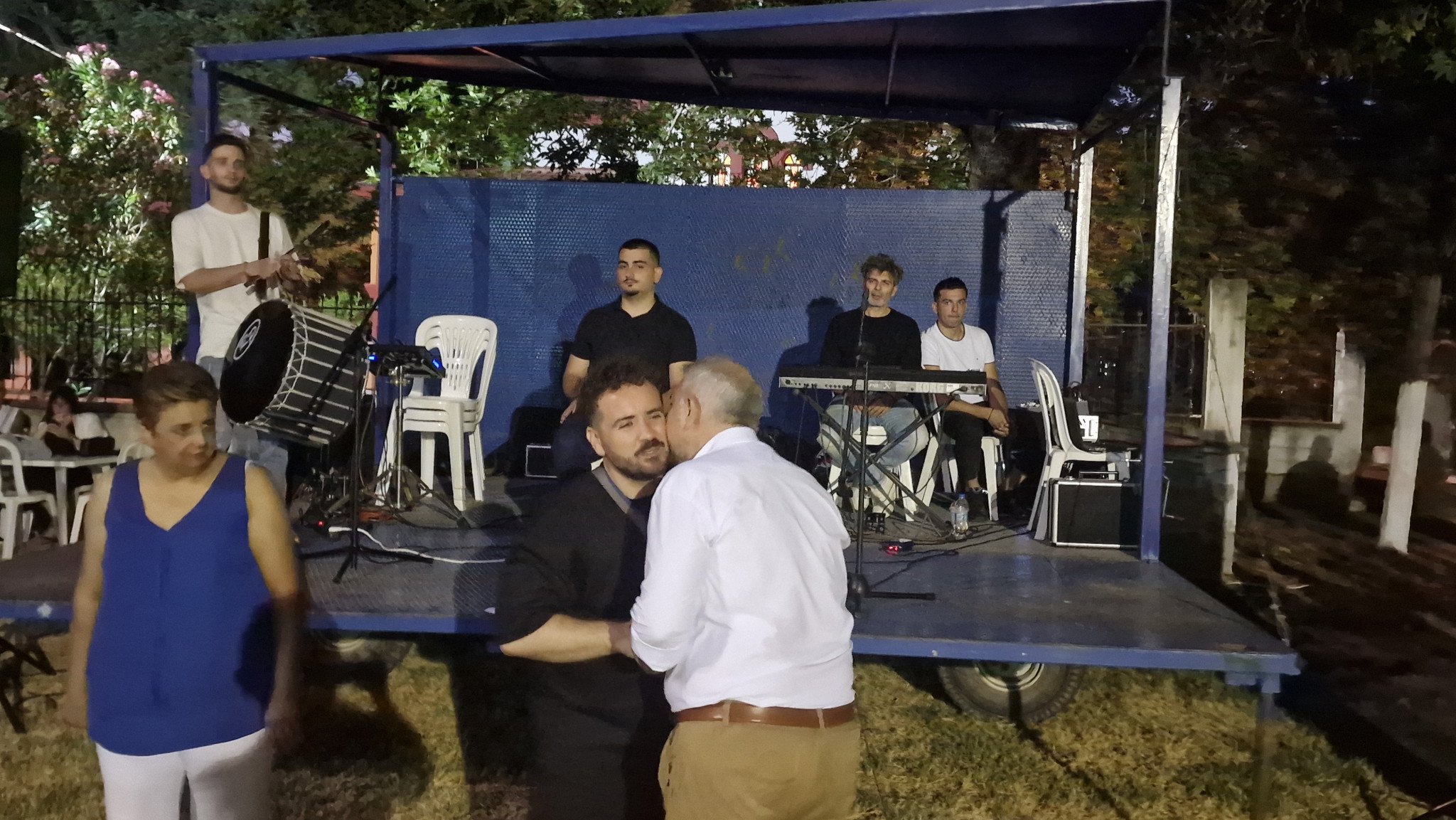 Η Μηλιά Αλμωπίας γιόρτασε με λαμπρότητα την Αγία Κυριακή — Πανηγυρικός Εσπερινός, τιμητικές βραβεύσεις και παραδοσιακό γλέντι