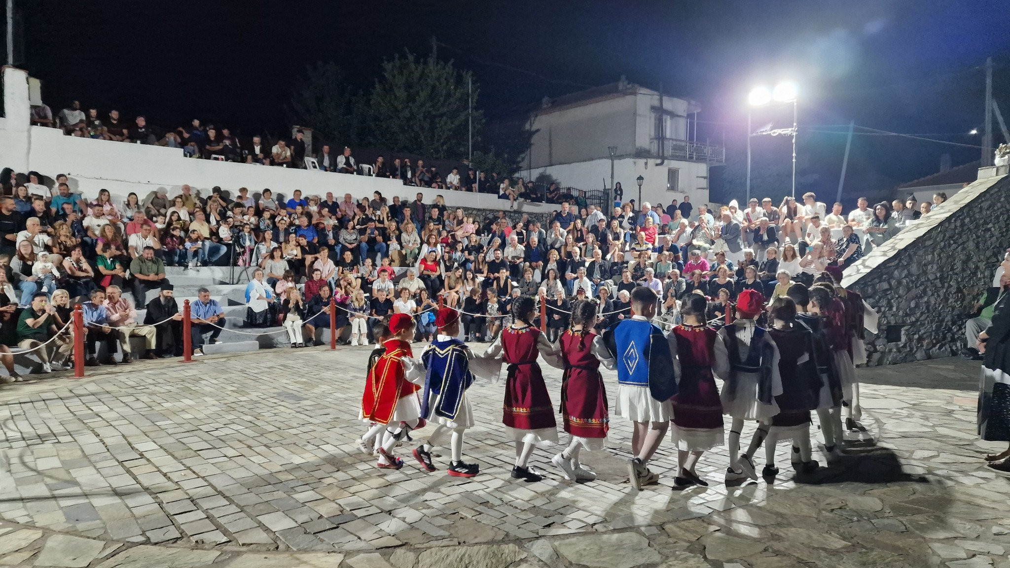 24η Γιορτή Κερασιού στον Αρχάγγελο Αλμωπίας – Η 1η Ημέρα με δυνατές Παρουσίες  και Μηνύματα Στήριξης