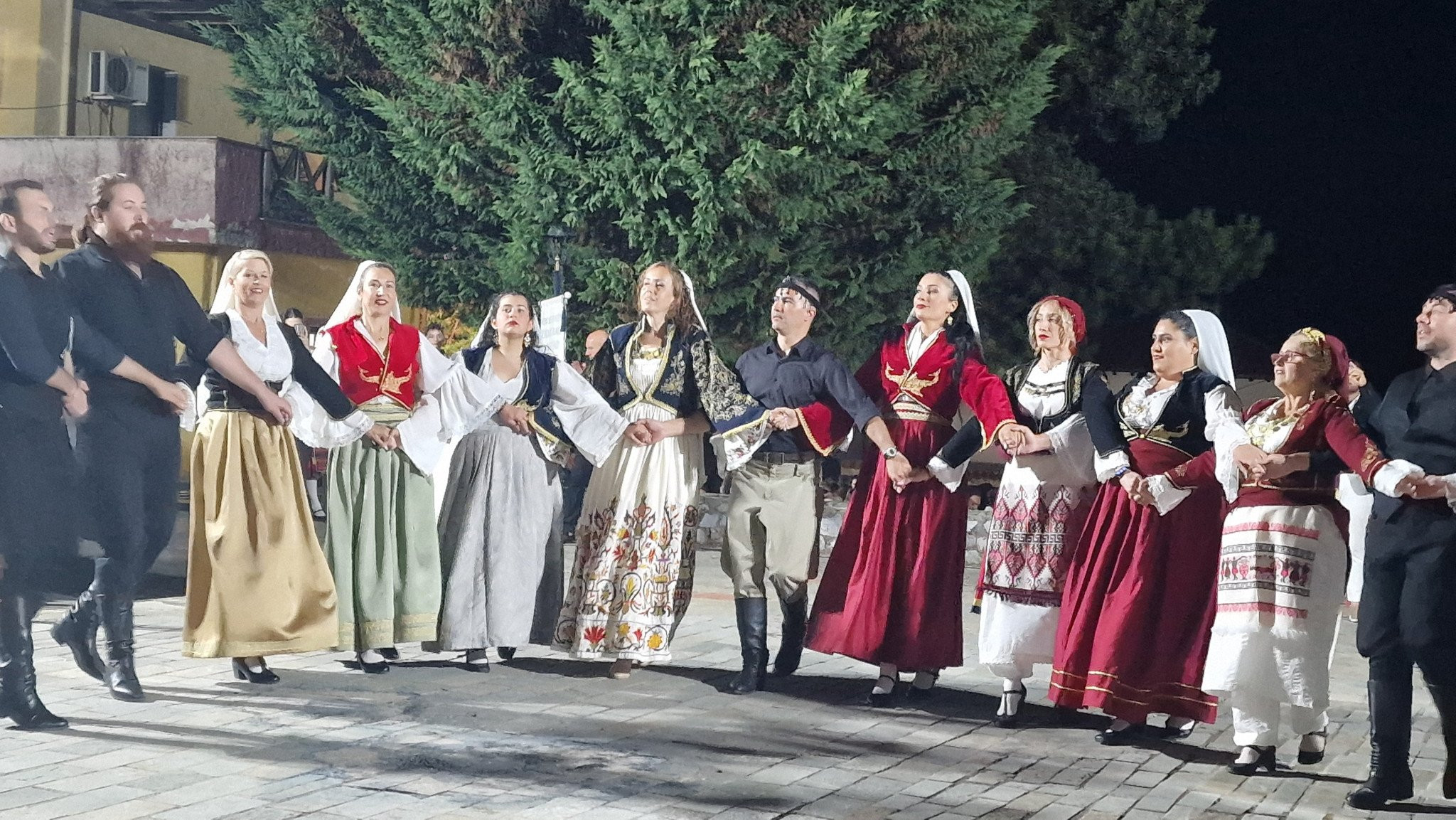 2η Ημέρα της 24ης Γιορτής Κερασιού στον Αρχάγγελο – Πανδαισία Παράδοσης, Πλήθος Κόσμου και Μήνυμα Στήριξης