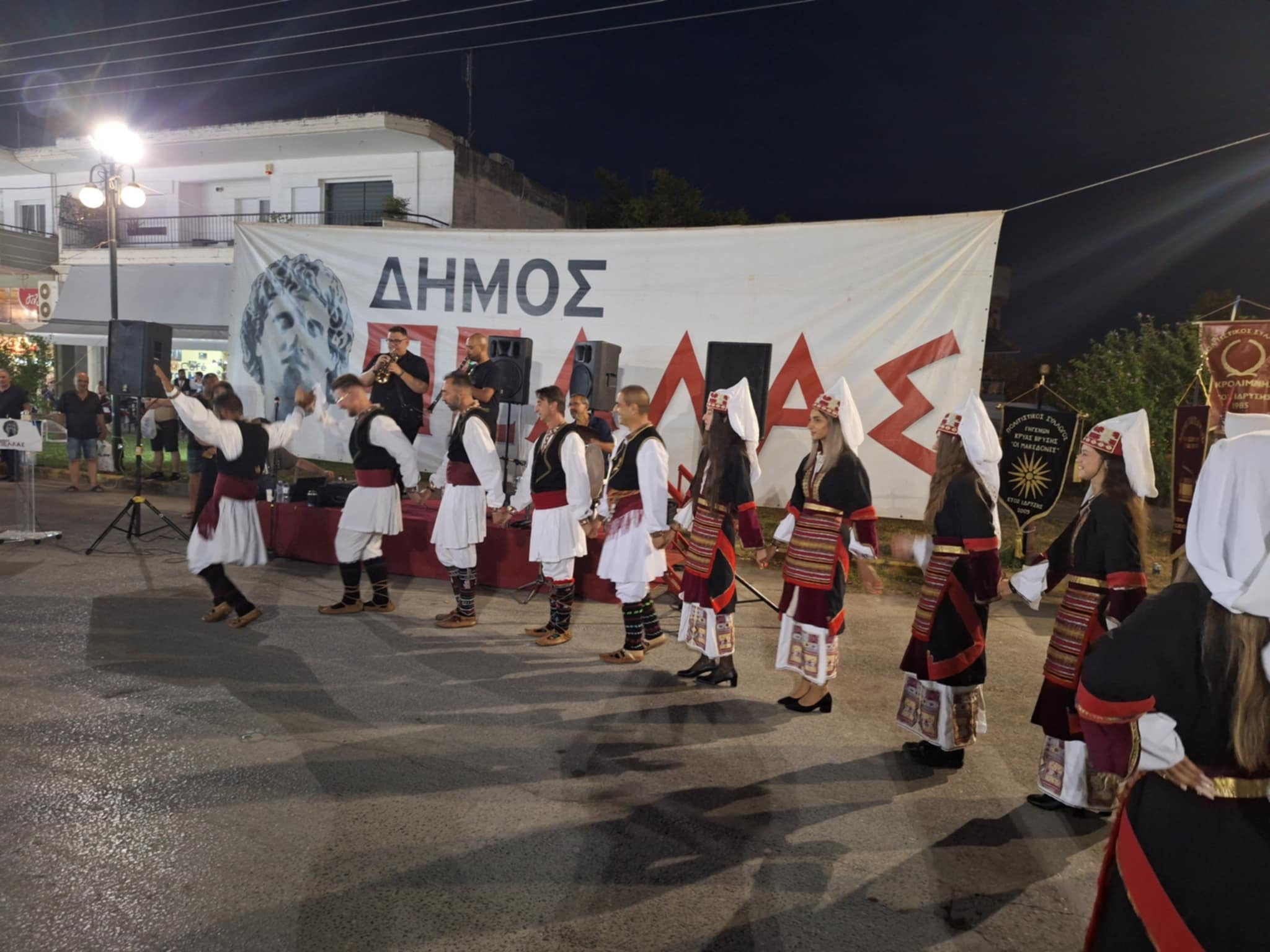 Με λαμπρότητα τα εγκαίνια της 4ης Εμποροπανήγυρης Κρύας Βρύσης