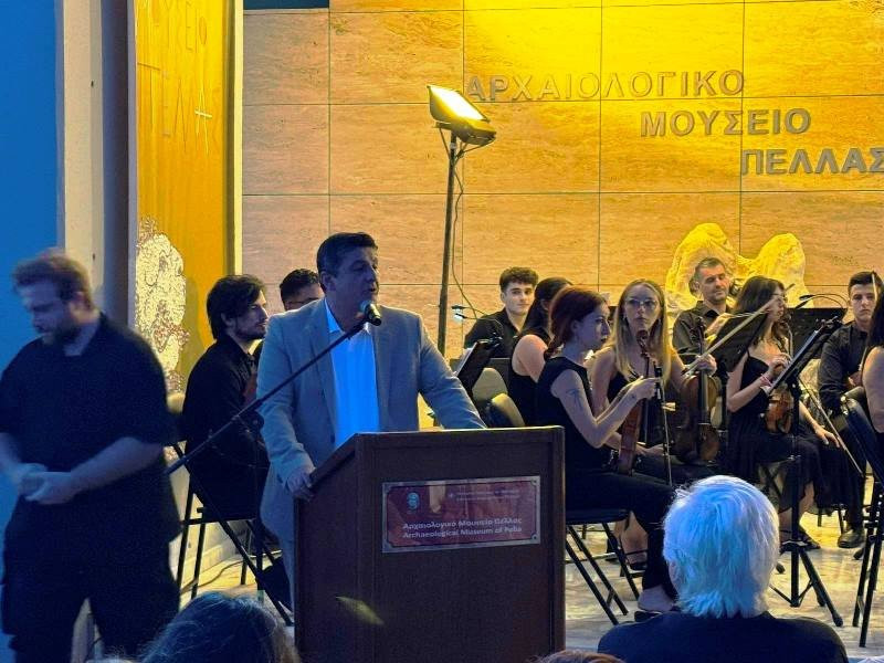 «Μάγεψε» το κοινό η Συμφωνική Ορχήστρα της Φιλαρμονικής Εταιρείας Κερκύρας στο Μουσείο Πέλλας