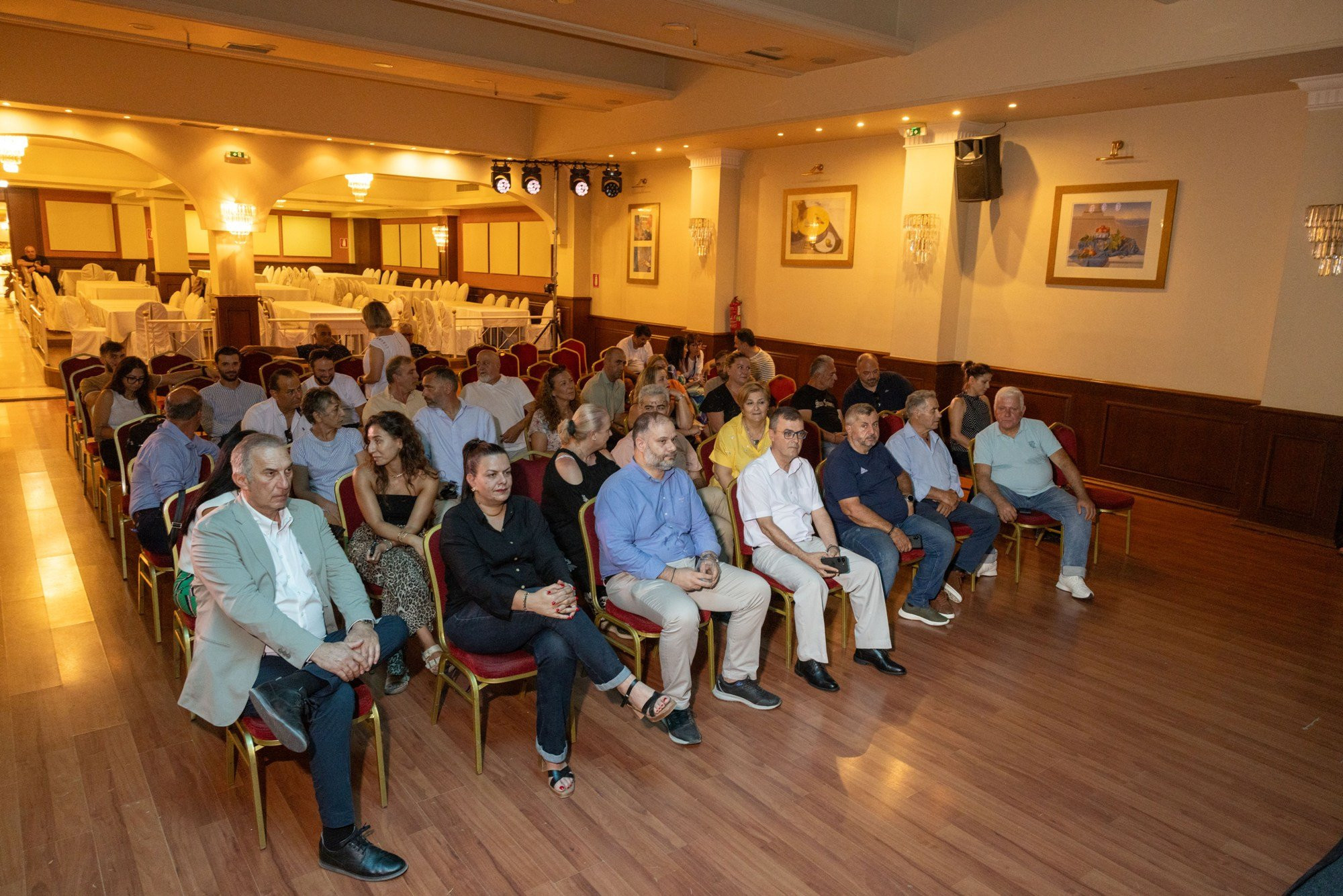 Δωρεά Απινιδωτών από τον ΔΕΣΦΑ σε Τοπικές Κοινότητες του Δήμου Νάουσας